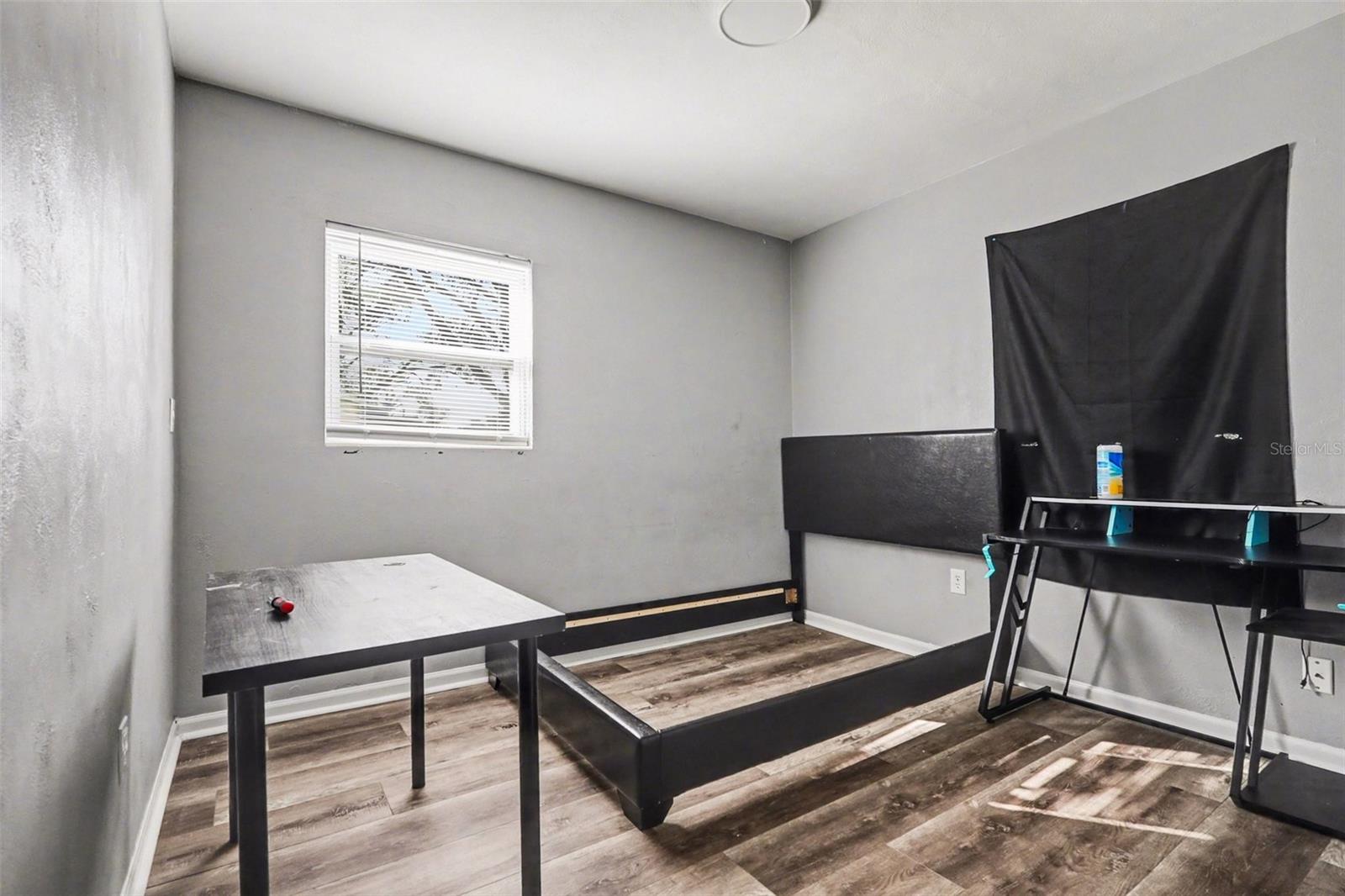 Image 13 of 22 For 2505 Lakeview Street