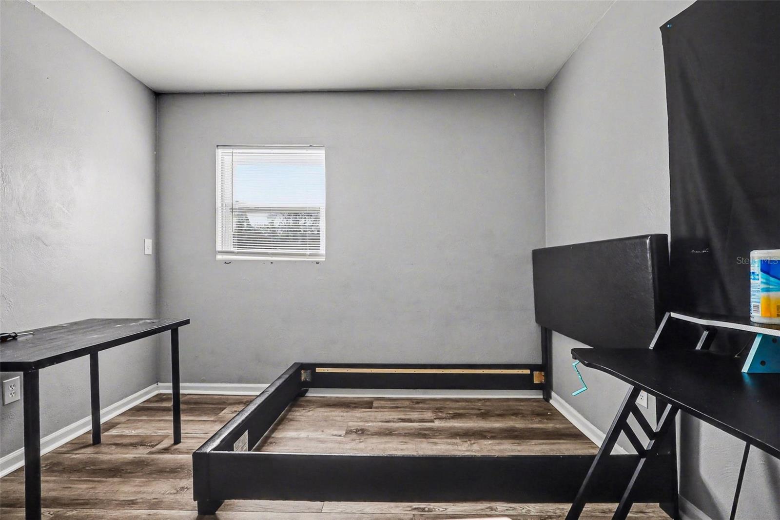 Image 14 of 22 For 2505 Lakeview Street