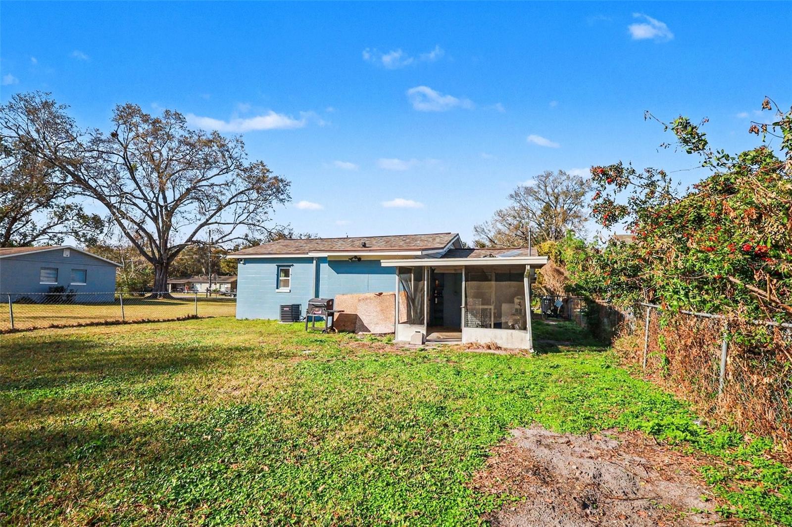 Image 20 of 22 For 2505 Lakeview Street