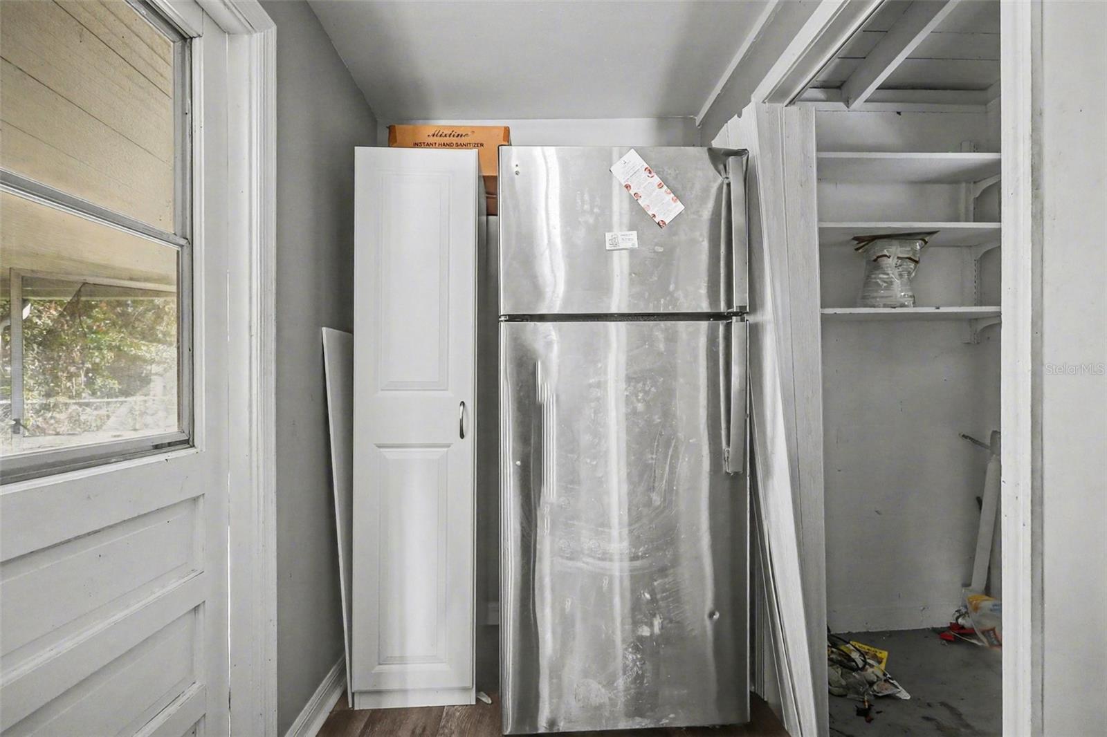 Image 8 of 22 For 2505 Lakeview Street