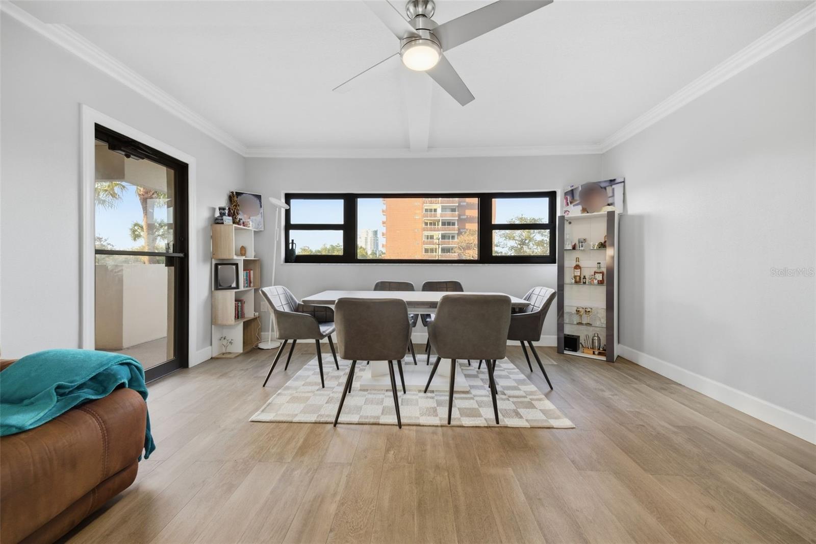 Image 10 of 33 For 4141 Bayshore Boulevard 306