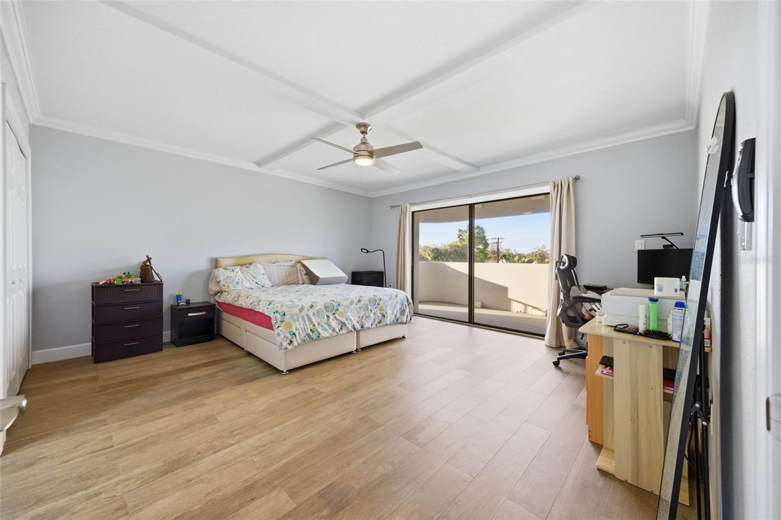 Image 14 of 33 For 4141 Bayshore Boulevard 306