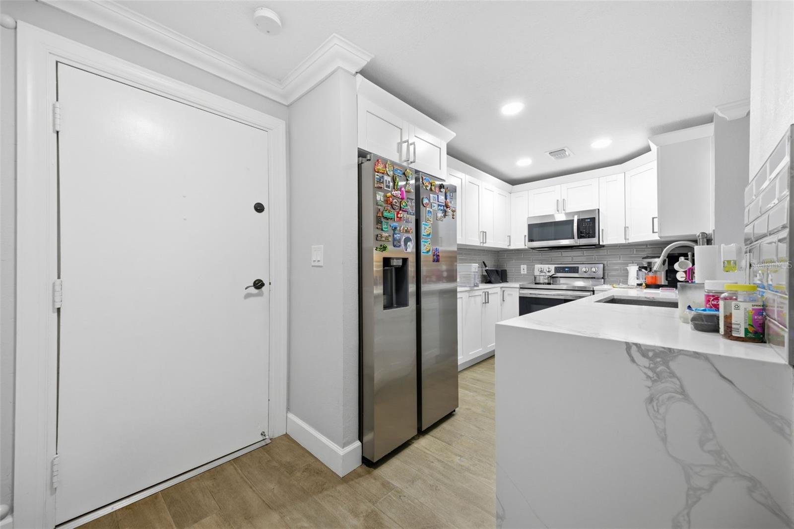 Image 5 of 33 For 4141 Bayshore Boulevard 306