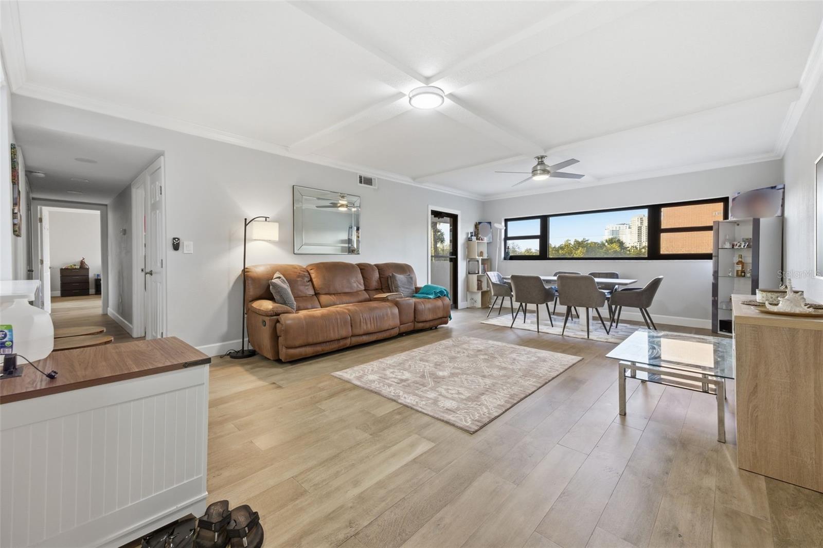 Image 9 of 33 For 4141 Bayshore Boulevard 306