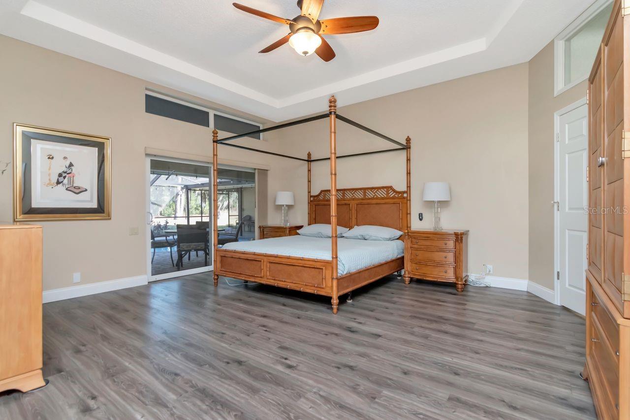 Listing photo id 21 for 3910 Turkey Oak Drive