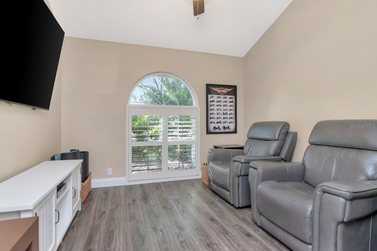 Listing photo id 27 for 3910 Turkey Oak Drive