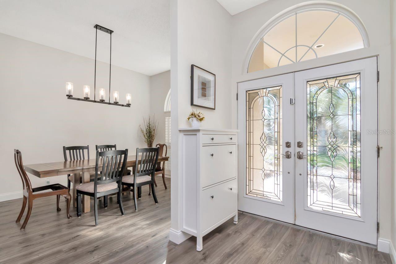 Listing photo id 1 for 3910 Turkey Oak Drive