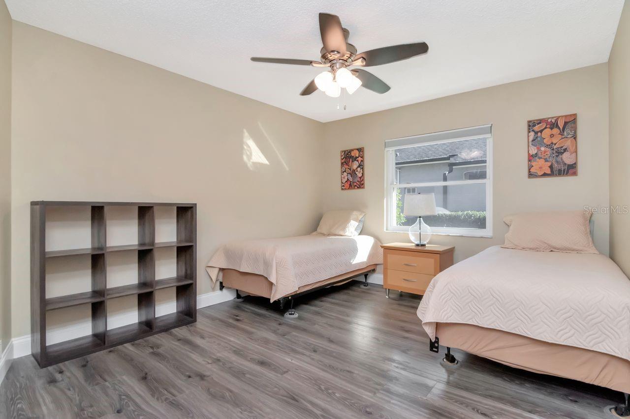 Listing photo id 28 for 3910 Turkey Oak Drive