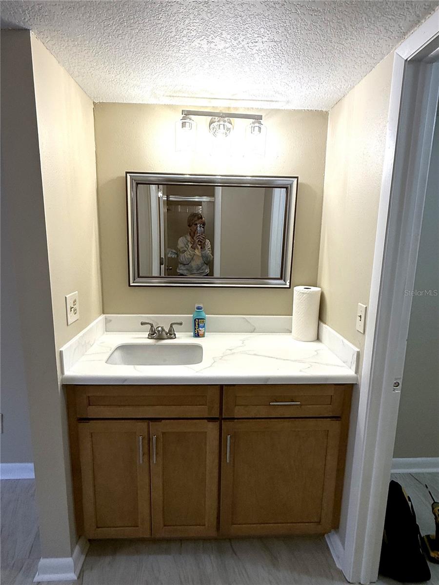 Image 13 of 32 For 11201 122nd Avenue 197