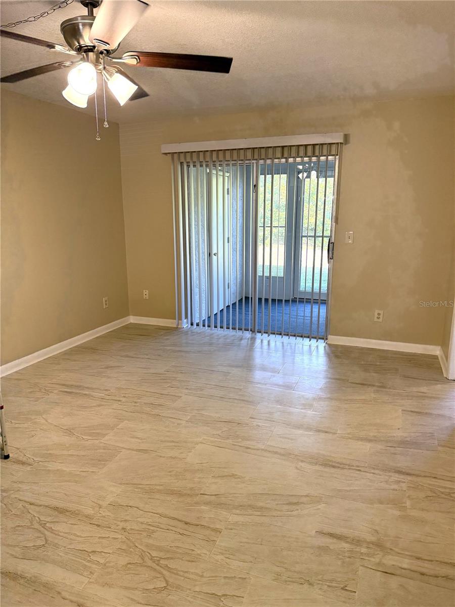 Image 8 of 32 For 11201 122nd Avenue 197