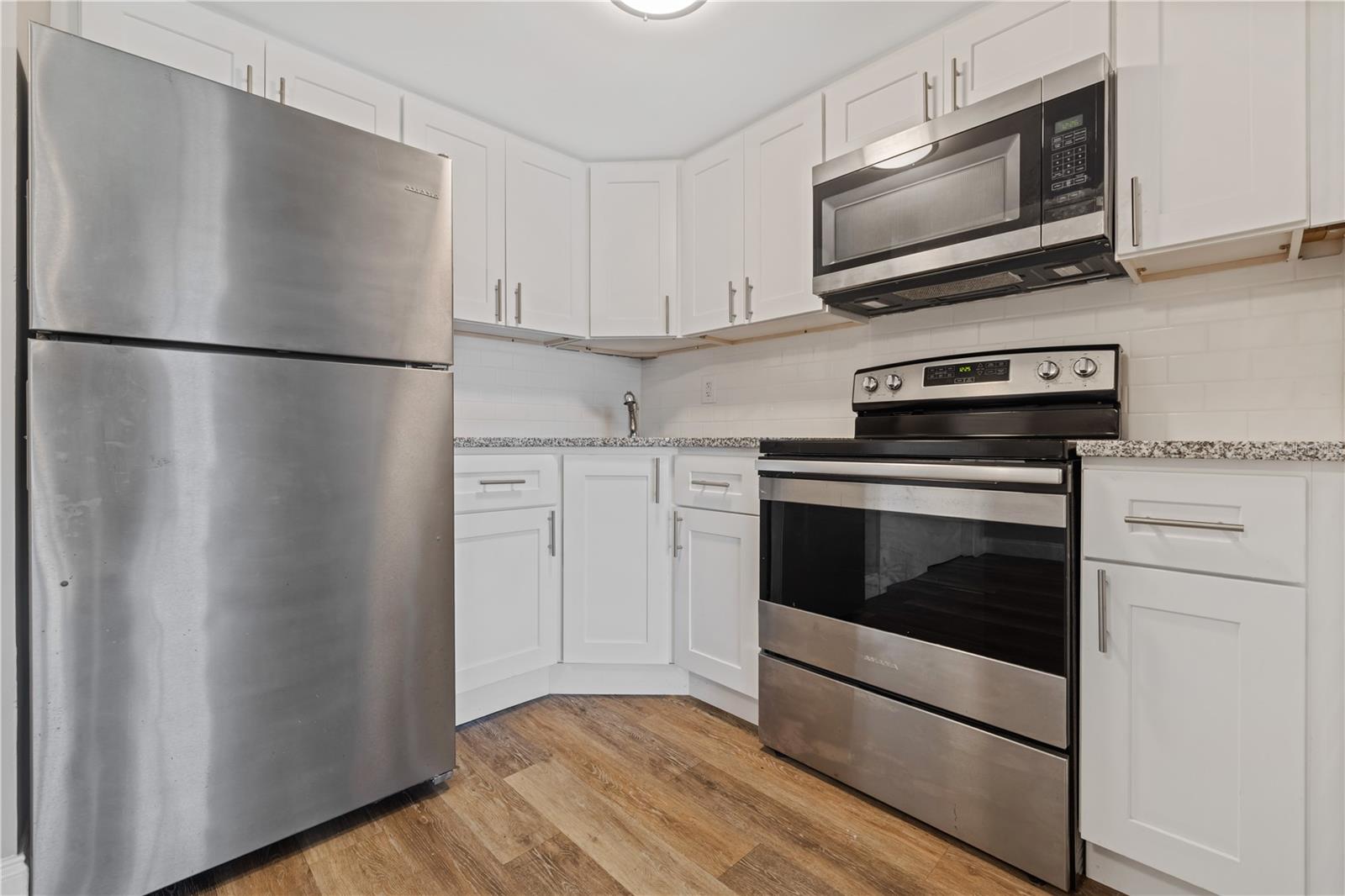 Image 6 of 16 For 8602 Huron Court 55