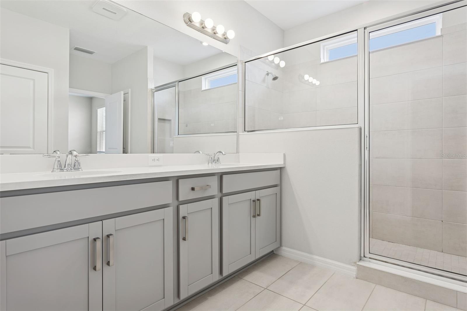 Image 16 of 28 For 13743 Rangeland Boulevard