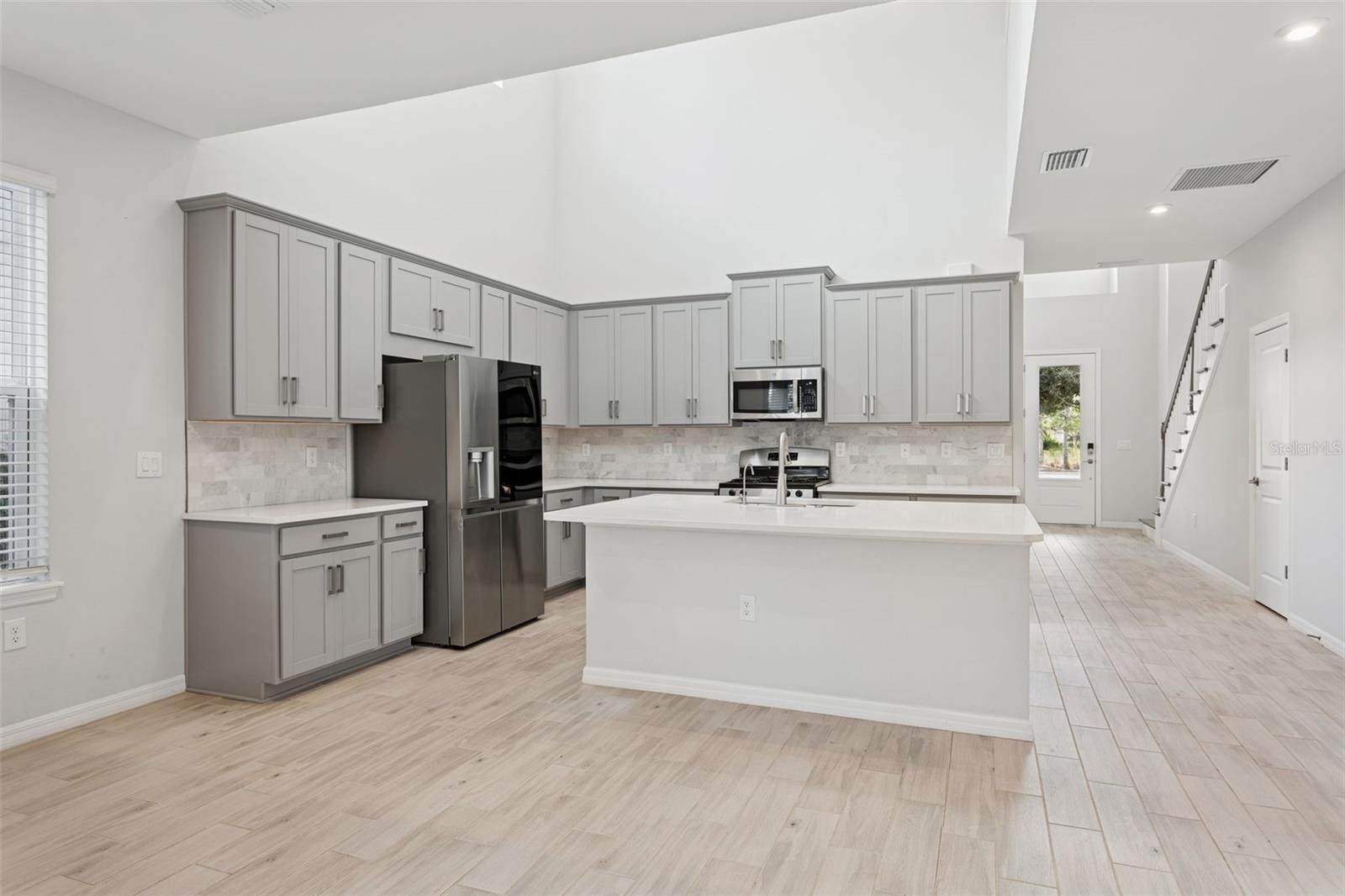 Image 4 of 28 For 13743 Rangeland Boulevard