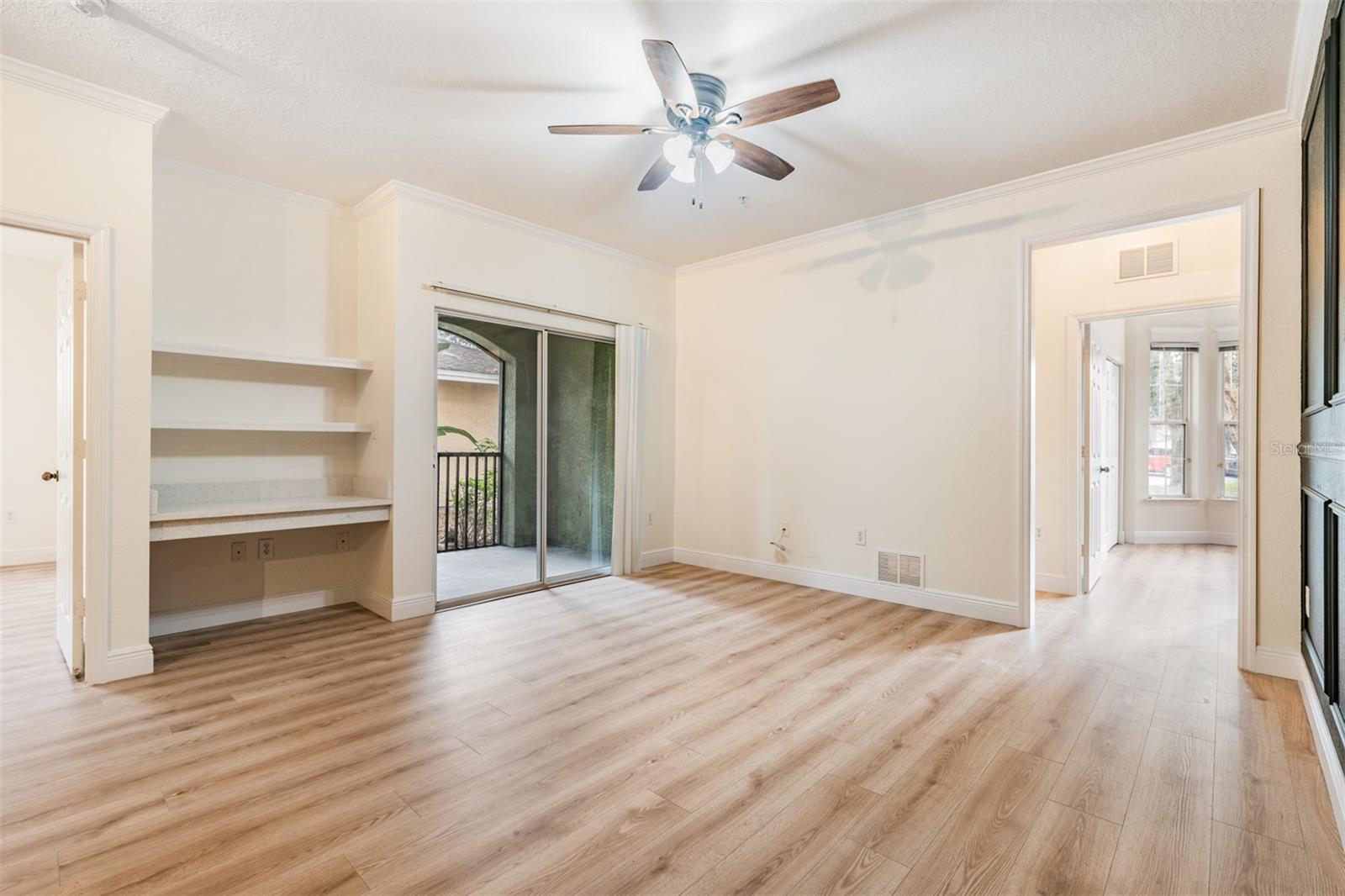 Image 14 of 38 For 10108 Courtney Oaks Circle 101