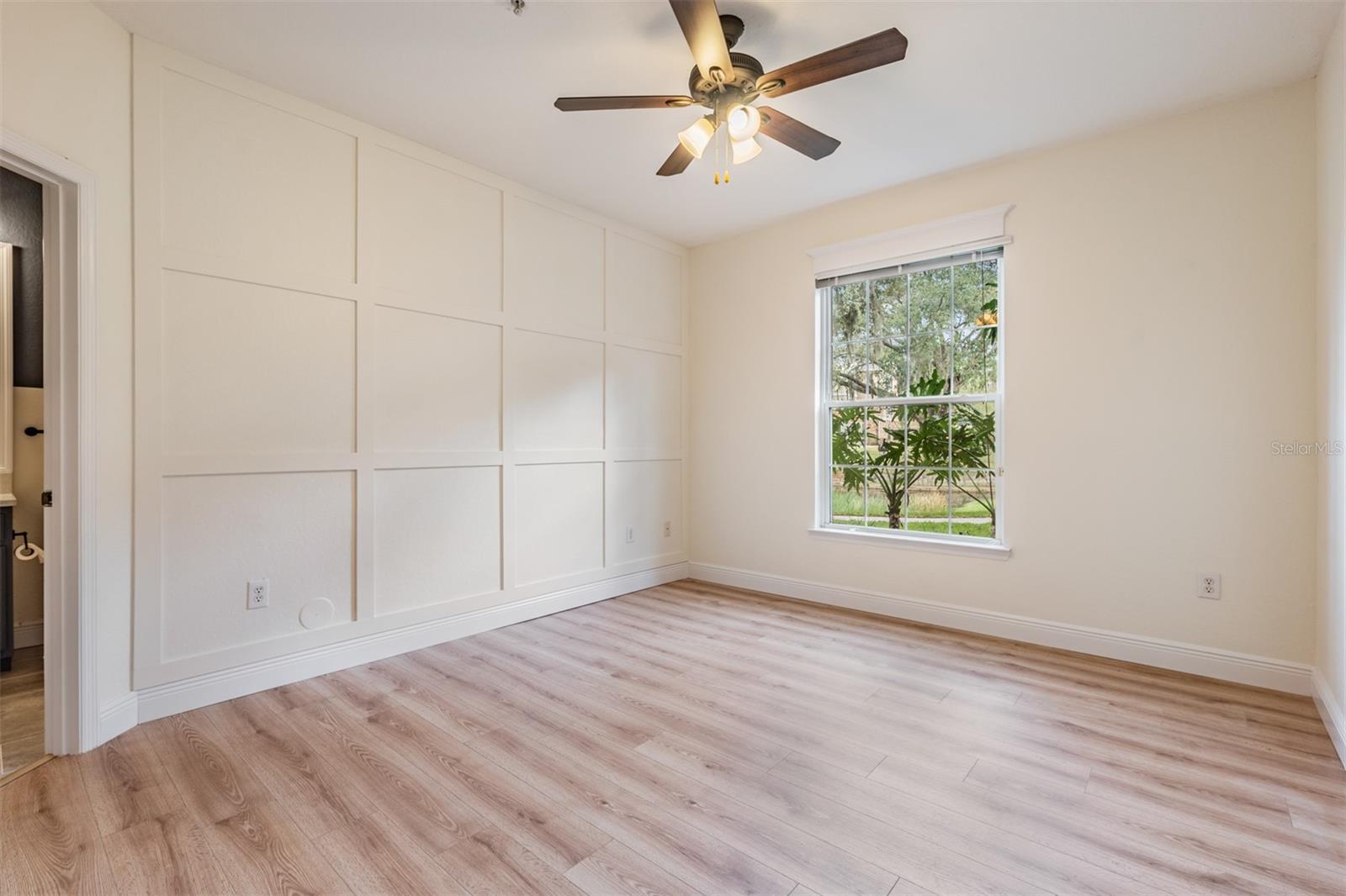 Image 15 of 38 For 10108 Courtney Oaks Circle 101