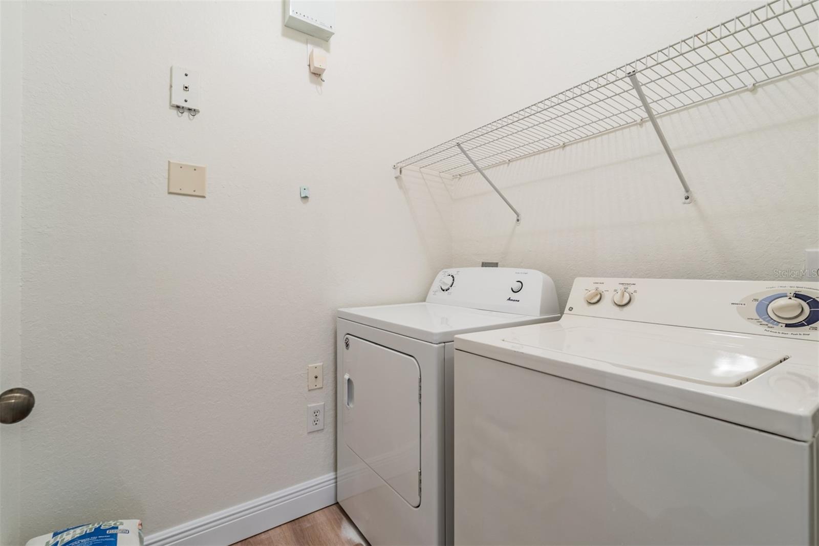 Image 23 of 38 For 10108 Courtney Oaks Circle 101