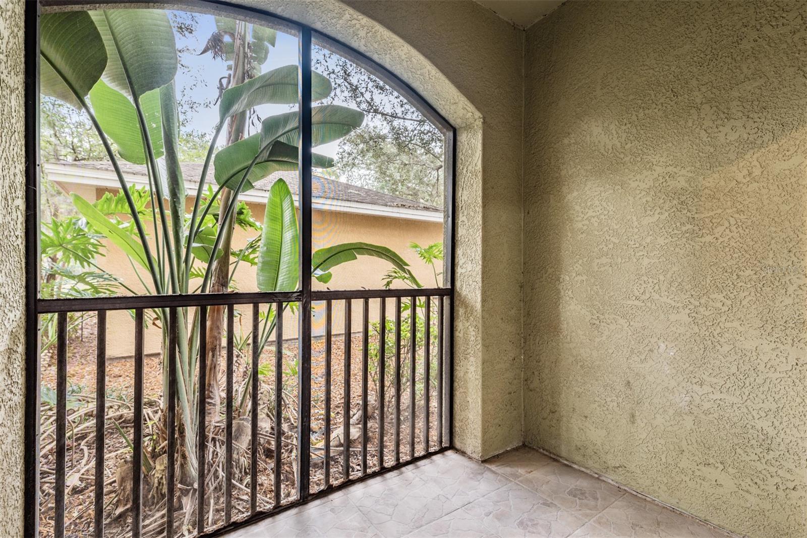 Image 26 of 38 For 10108 Courtney Oaks Circle 101