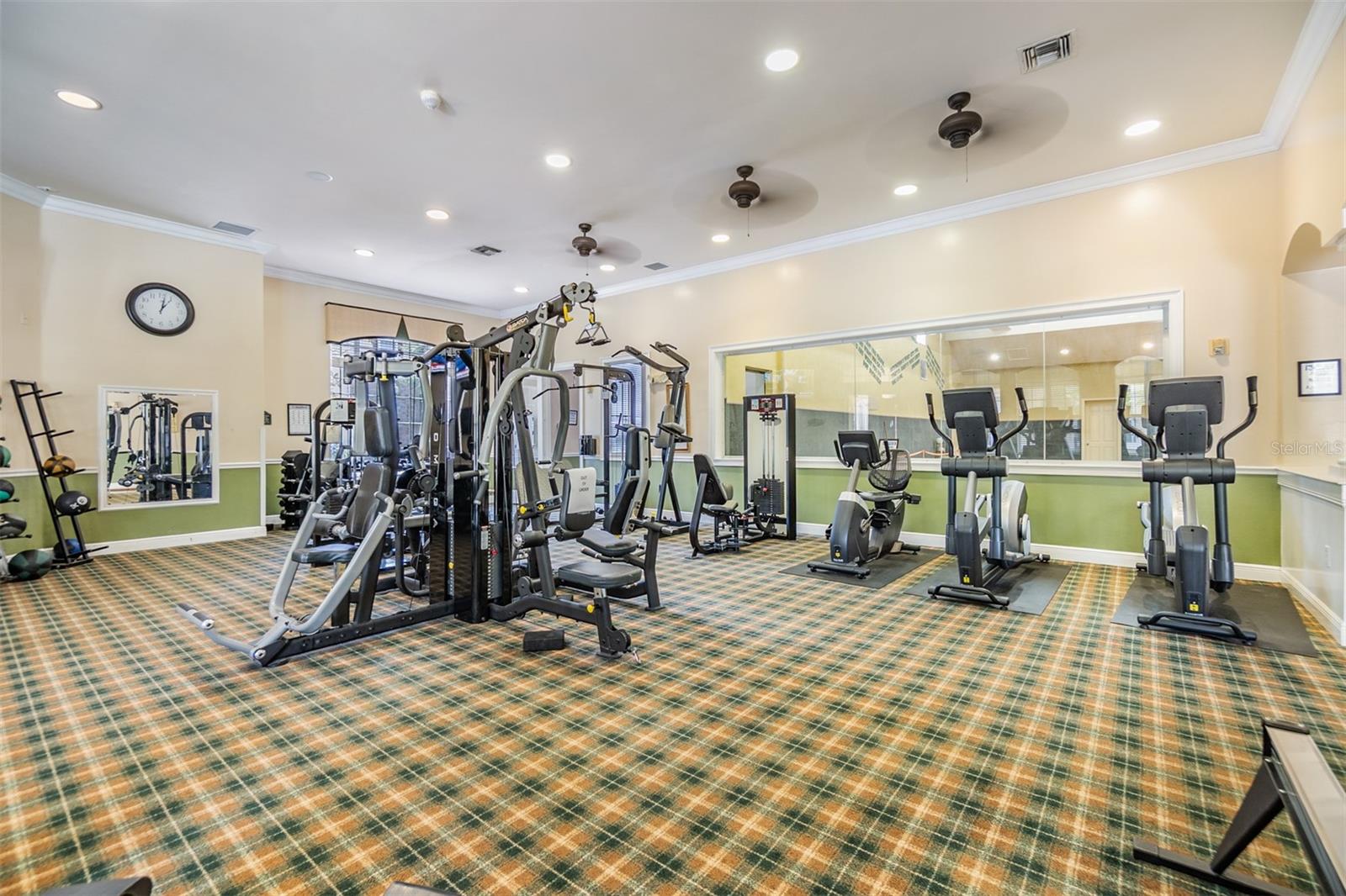 Image 31 of 38 For 10108 Courtney Oaks Circle 101