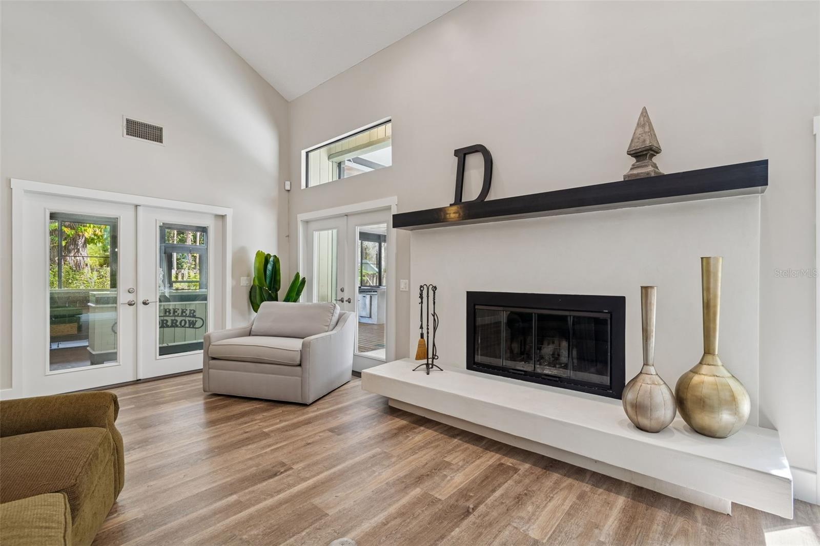 Image 12 of 100 For 3812 Little Road