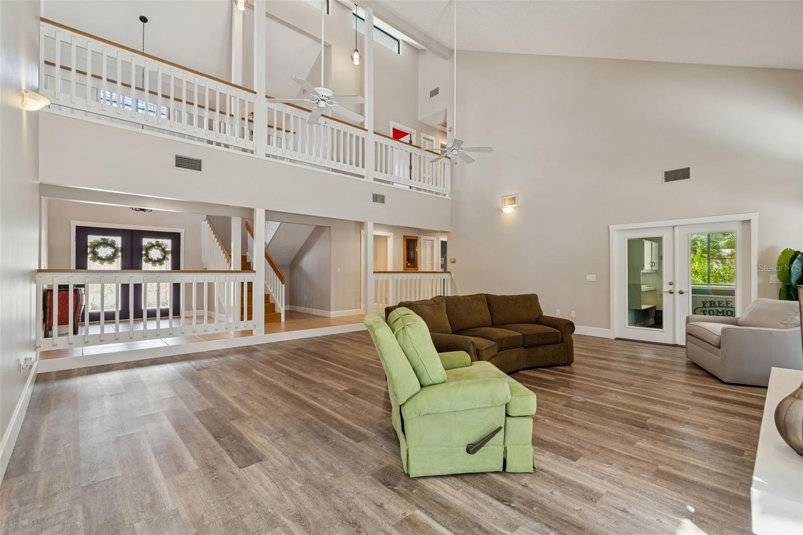 Image 15 of 100 For 3812 Little Road