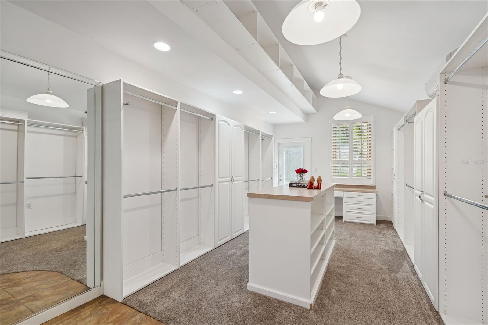 Image 44 of 100 For 3812 Little Road