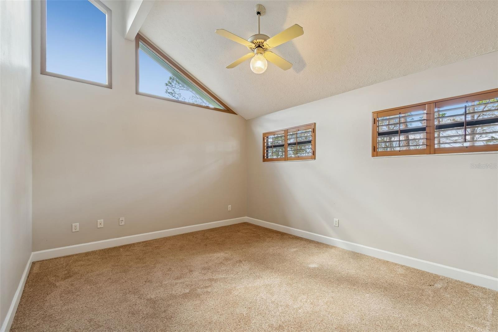 Image 56 of 100 For 3812 Little Road