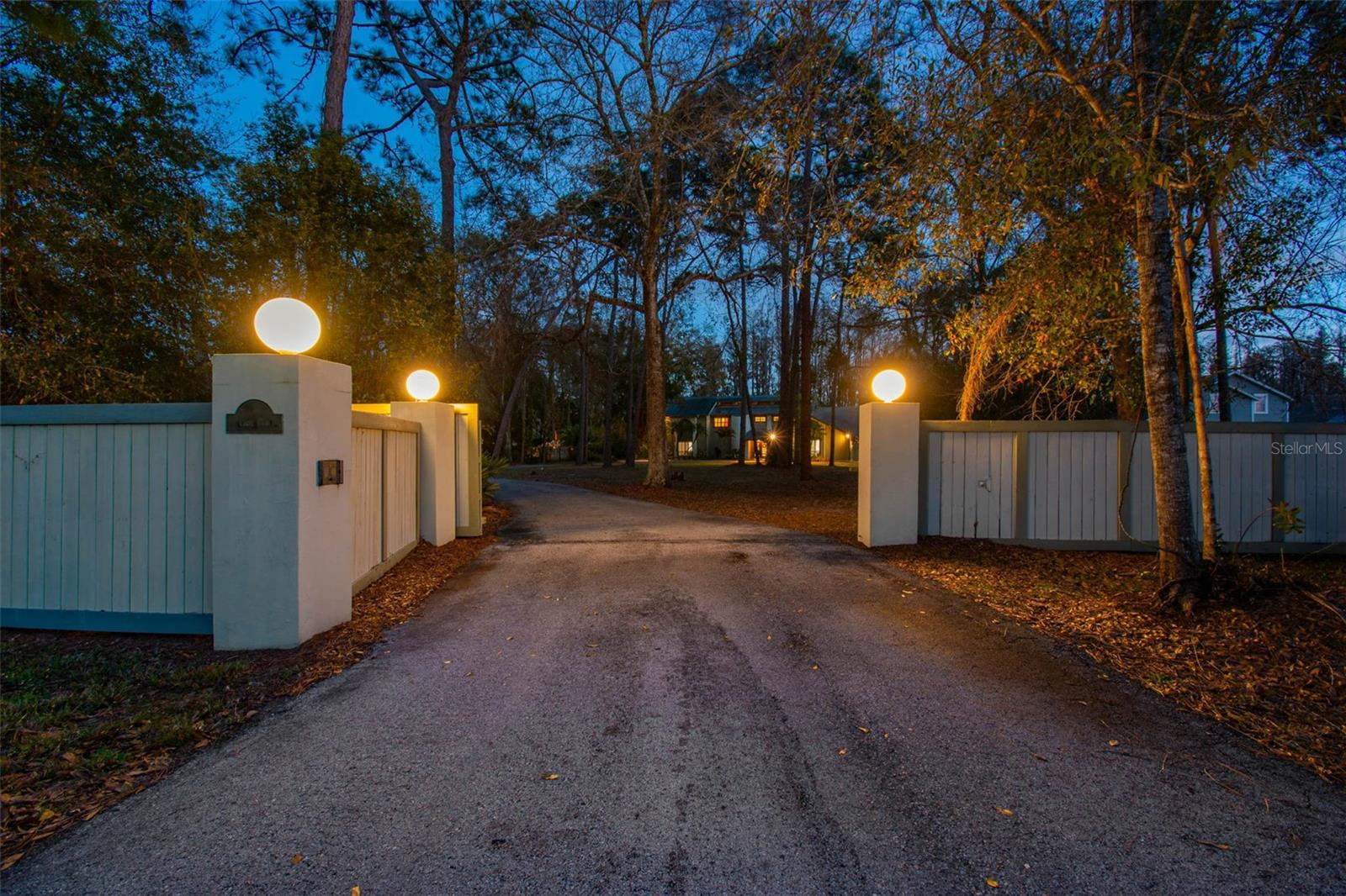 Image 91 of 100 For 3812 Little Road