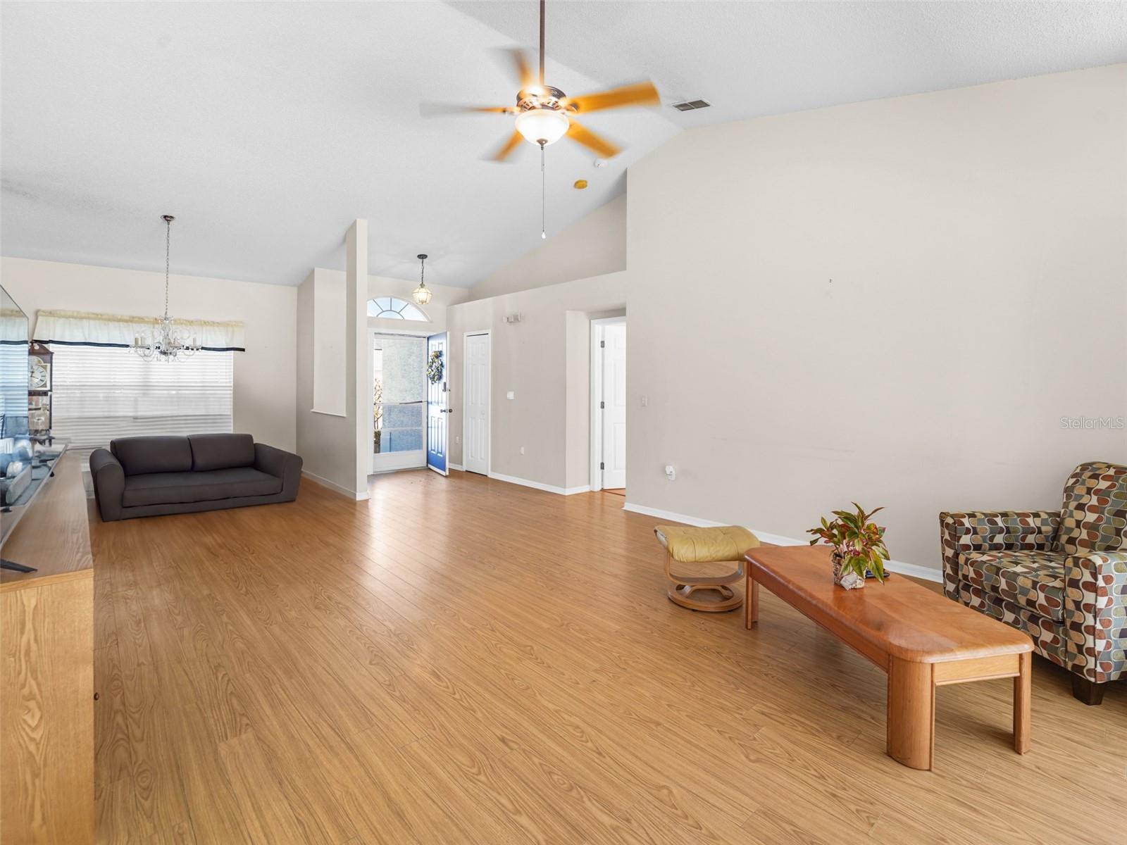 Image 6 of 22 For 14419 Pimberton Drive