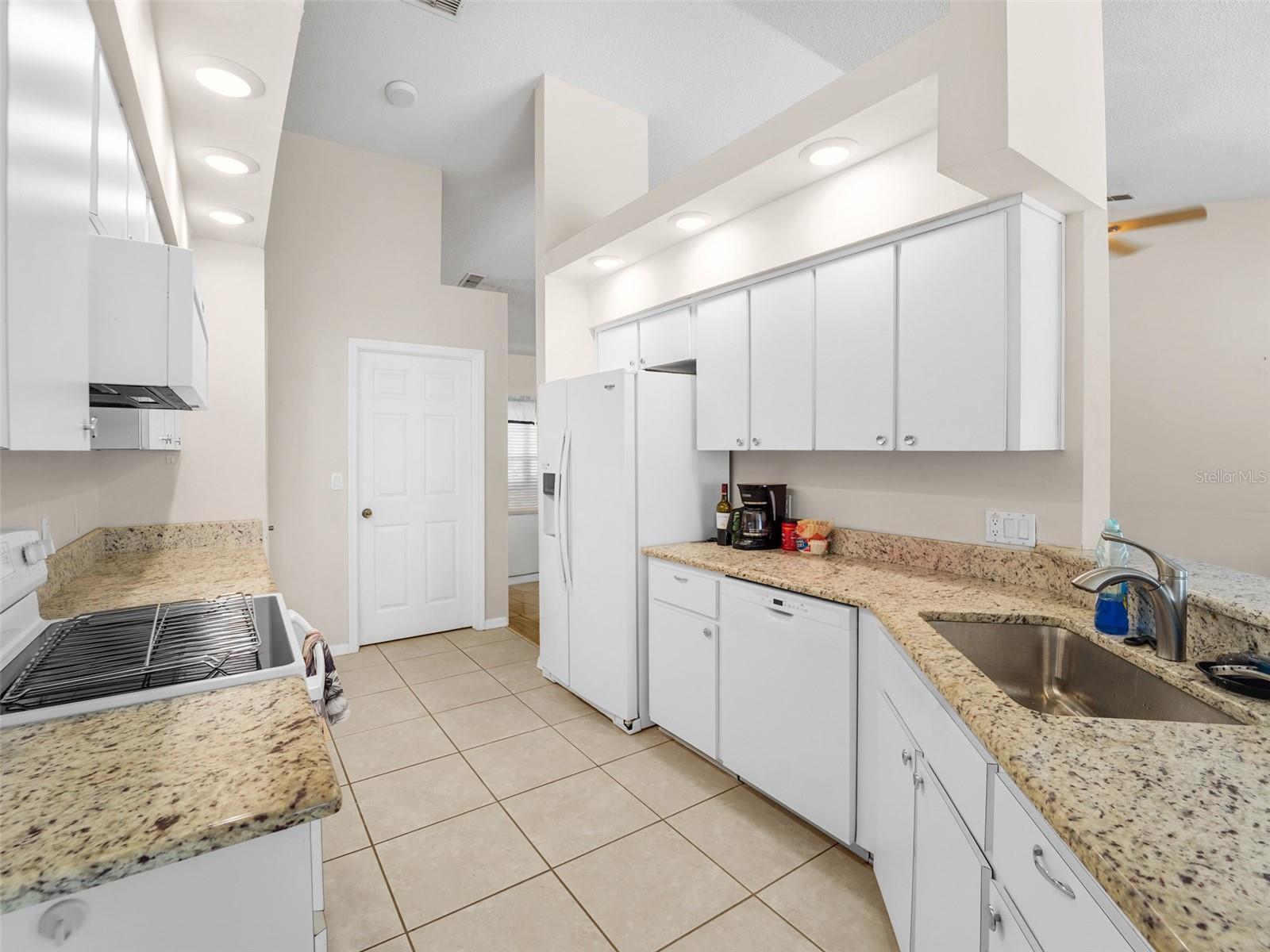 Image 7 of 22 For 14419 Pimberton Drive