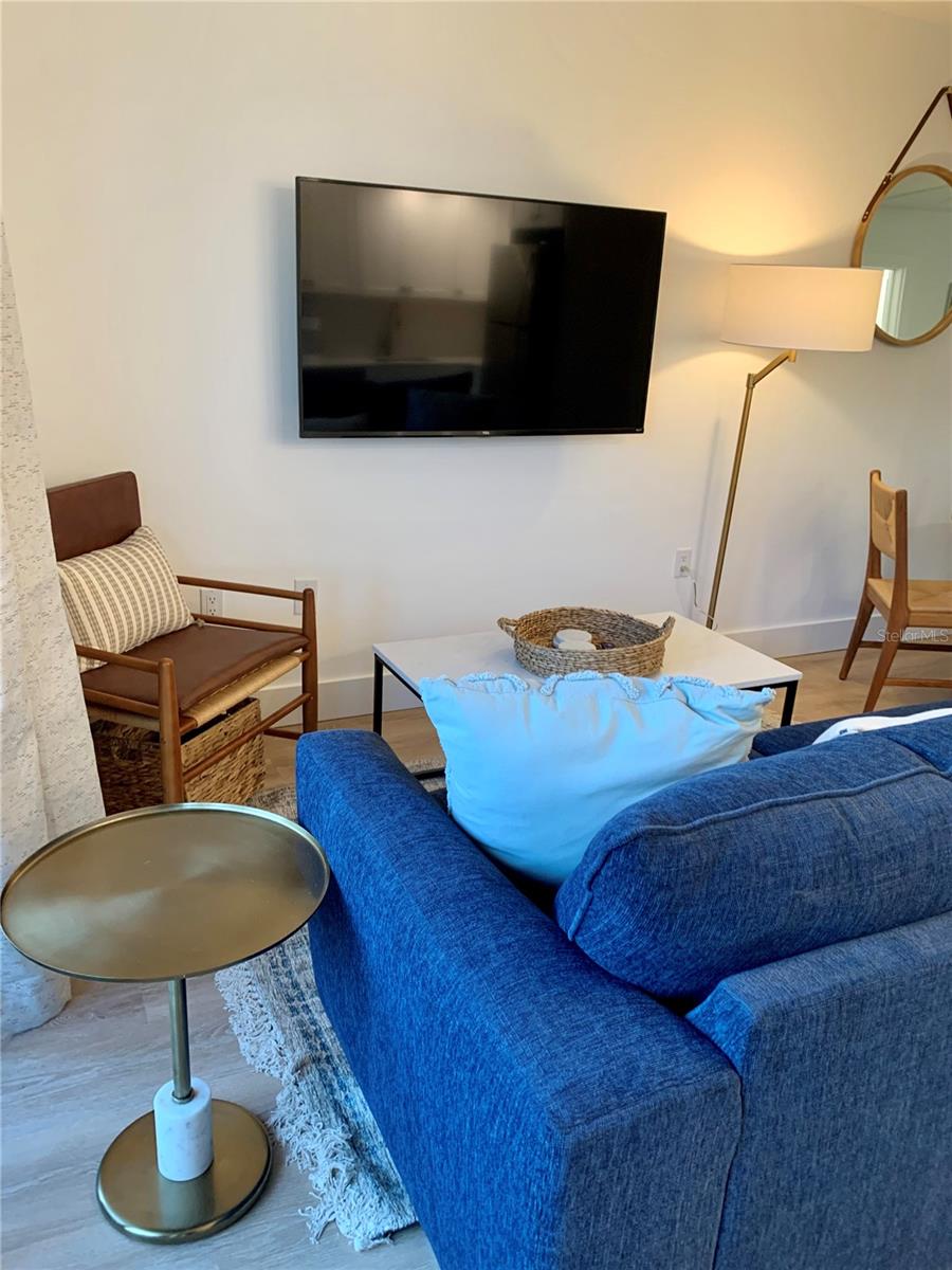 Image 8 of 15 For 800 Bayway Boulevard 16