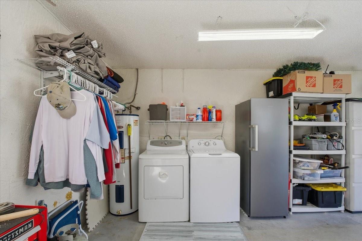 Image 41 of 66 For 3272 Lori Lane