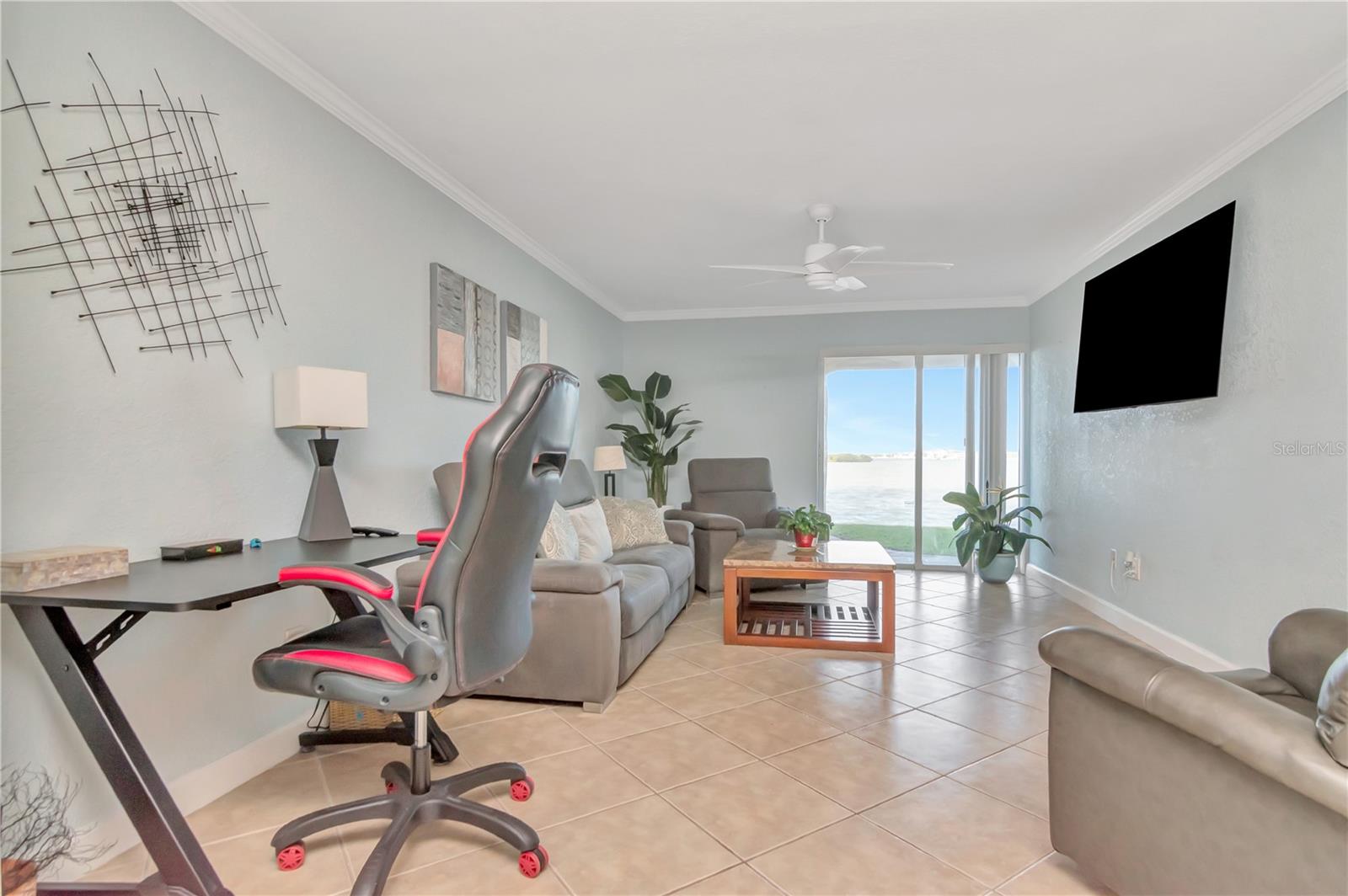 Image 15 of 40 For 2675 St Josephs Drive E B