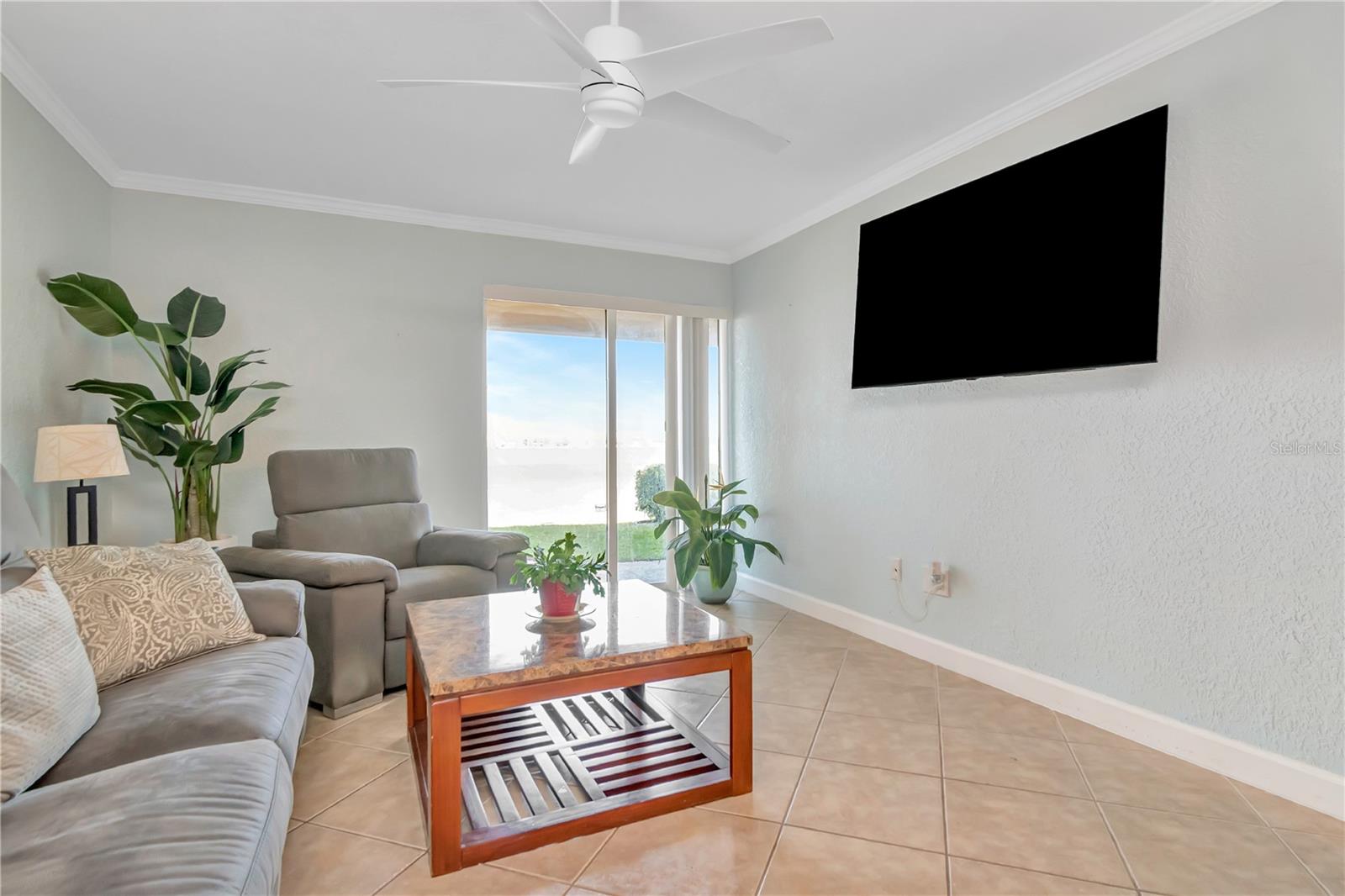 Image 18 of 40 For 2675 St Josephs Drive E B