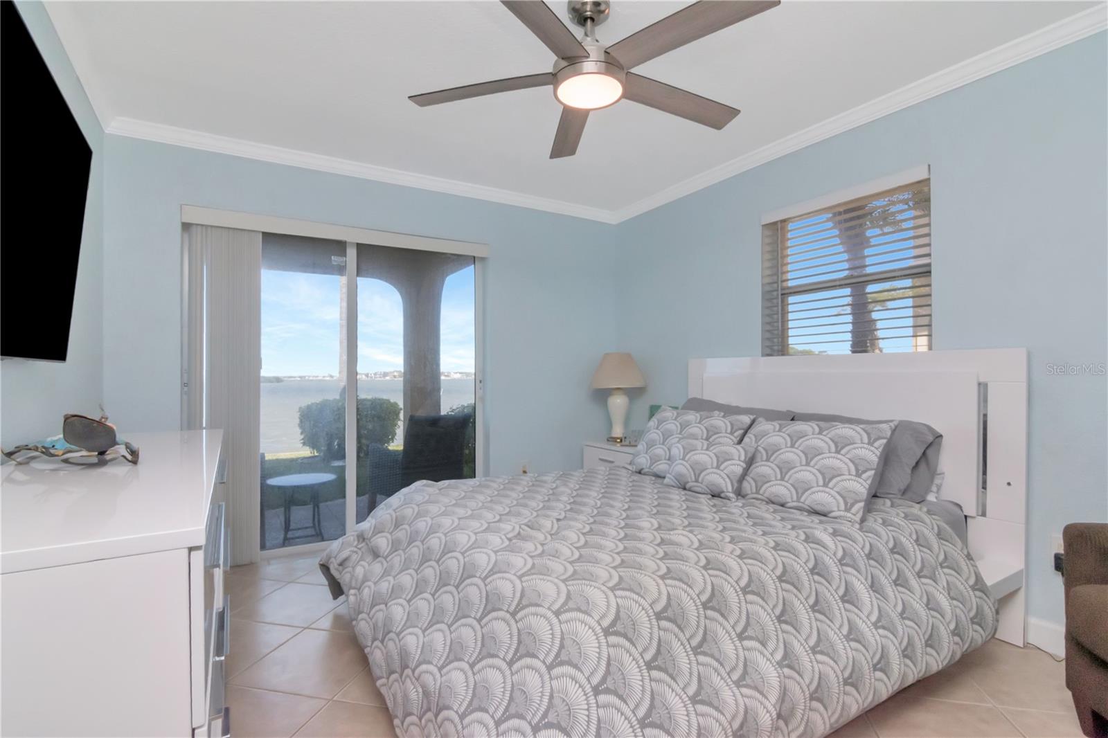 Image 22 of 40 For 2675 St Josephs Drive E B