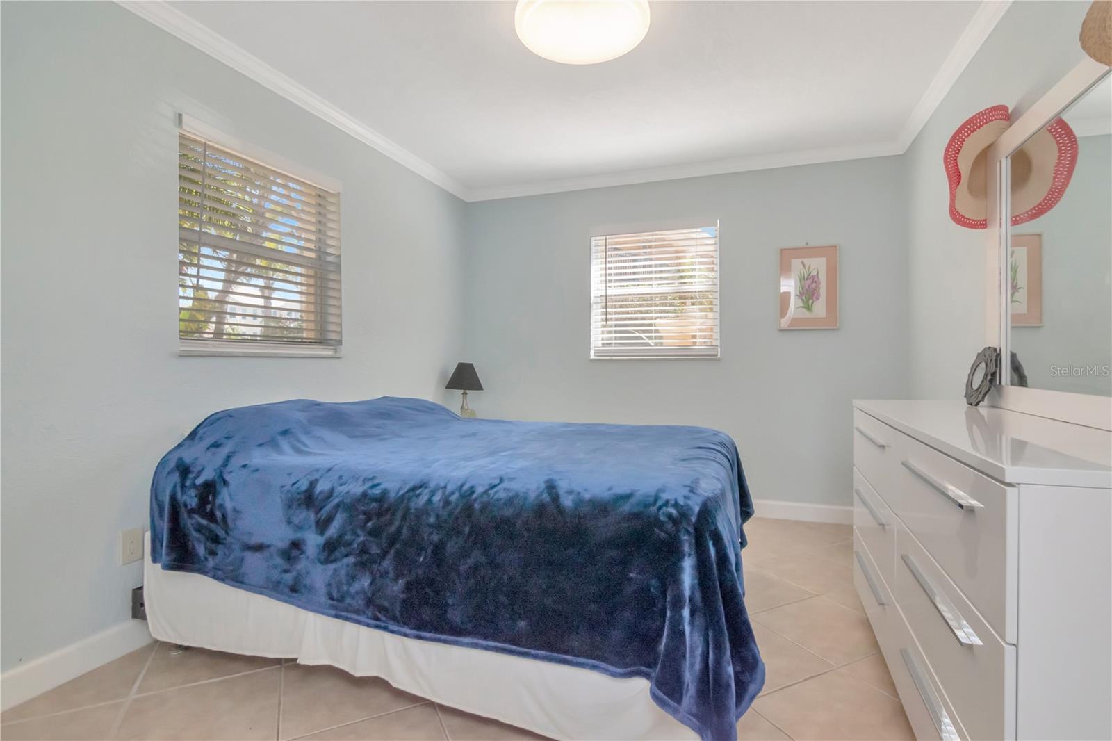 Image 28 of 40 For 2675 St Josephs Drive E B