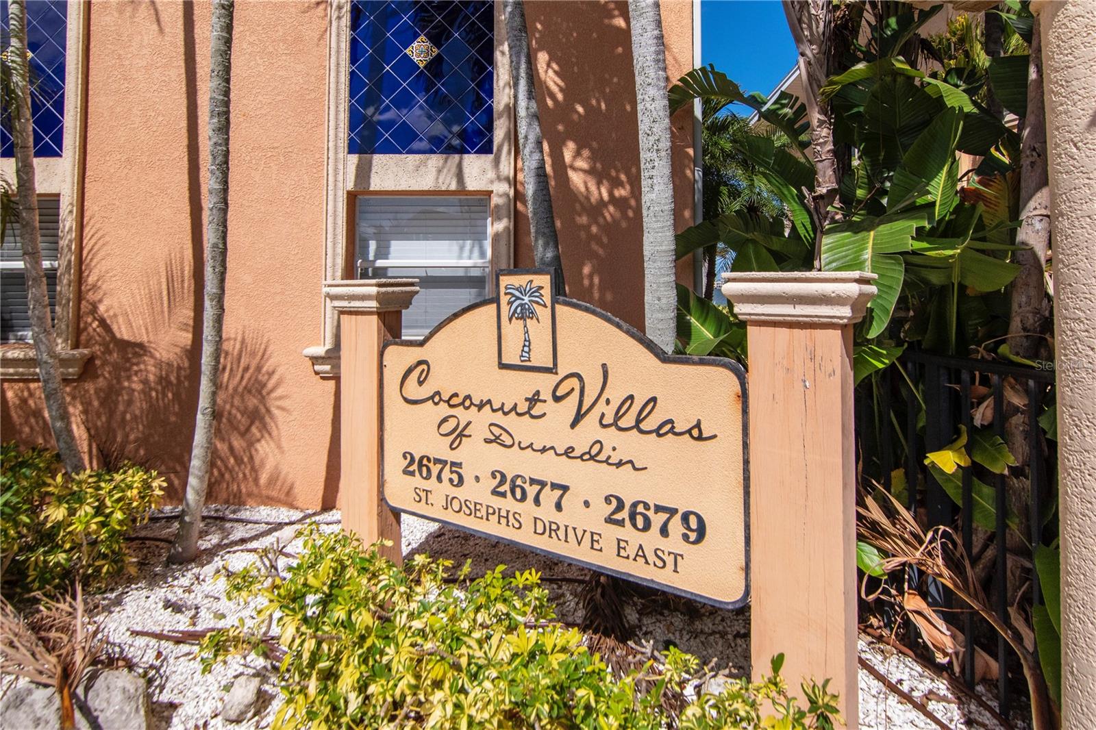 Image 3 of 40 For 2675 St Josephs Drive E B