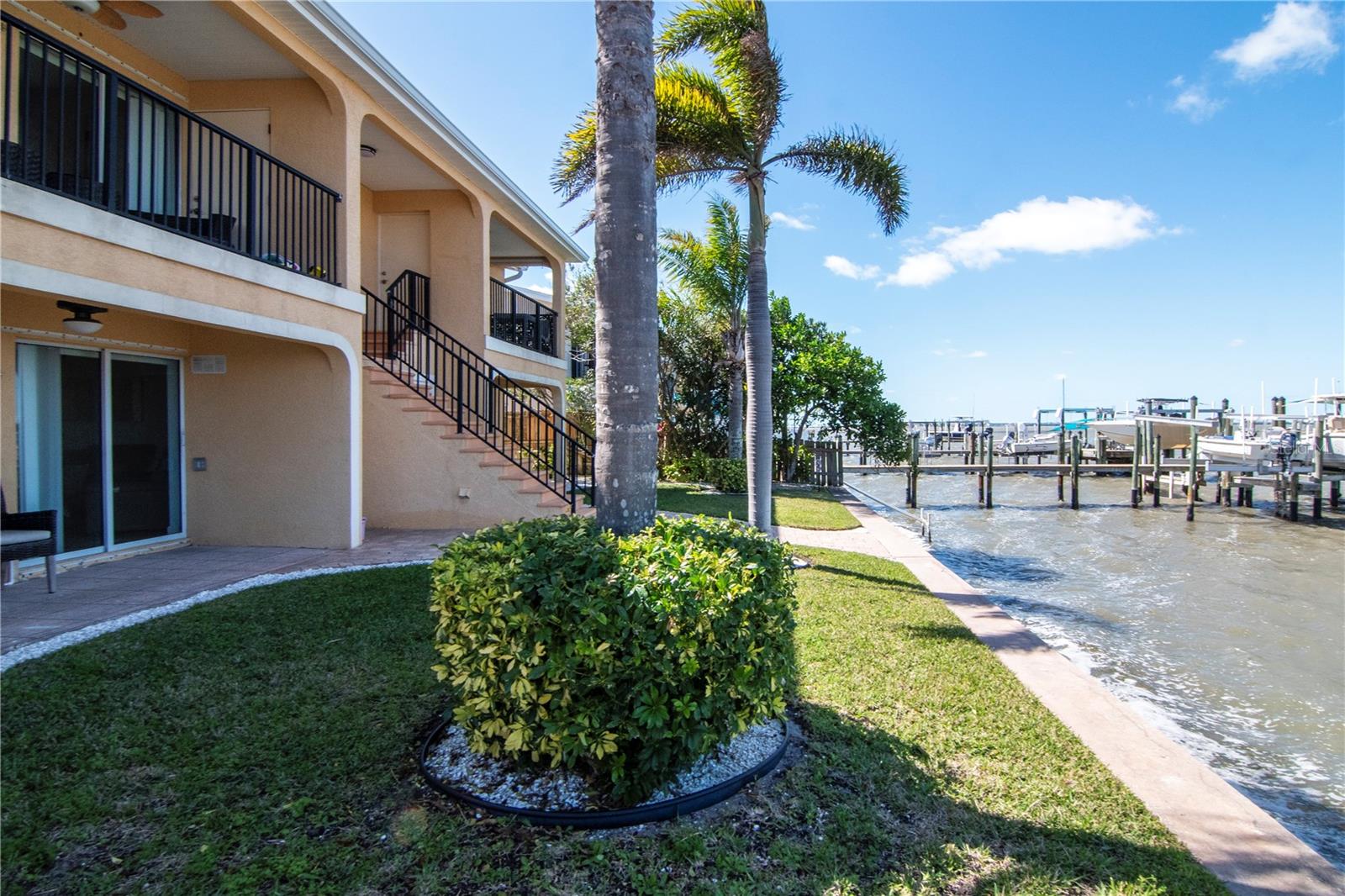 Image 34 of 40 For 2675 St Josephs Drive E B