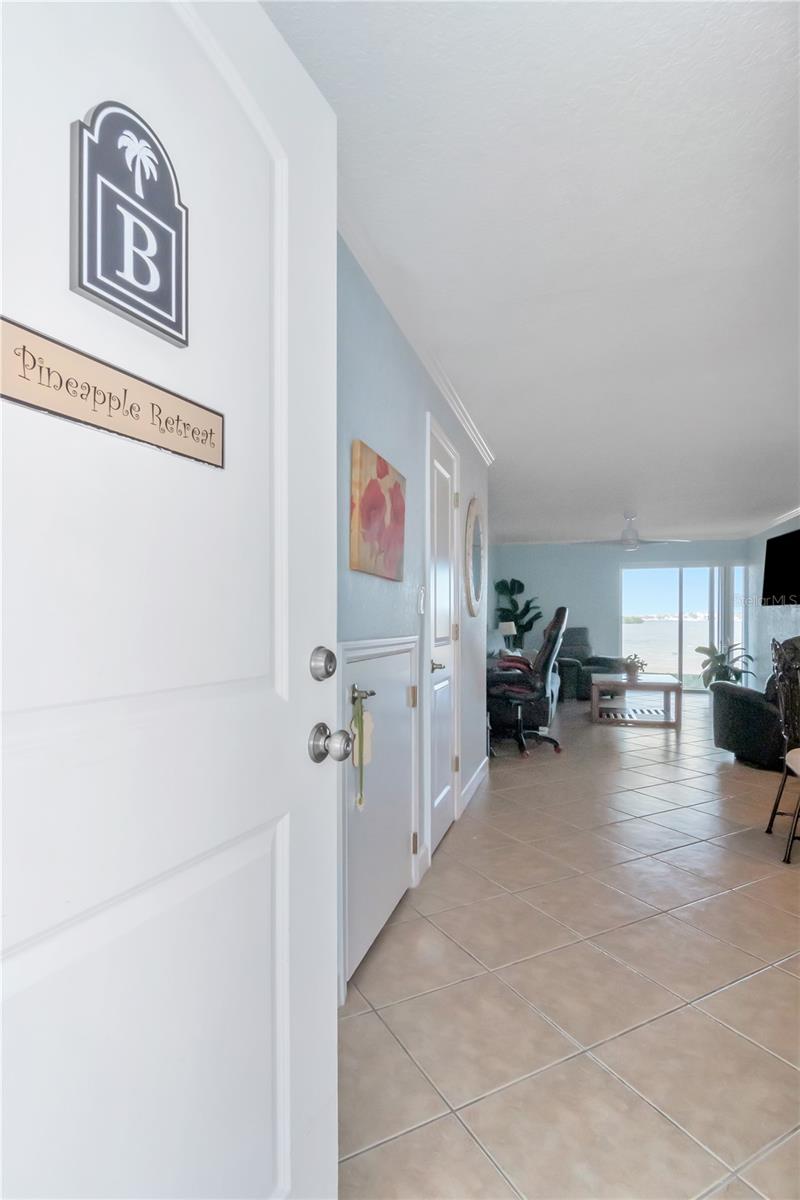 Image 8 of 40 For 2675 St Josephs Drive E B