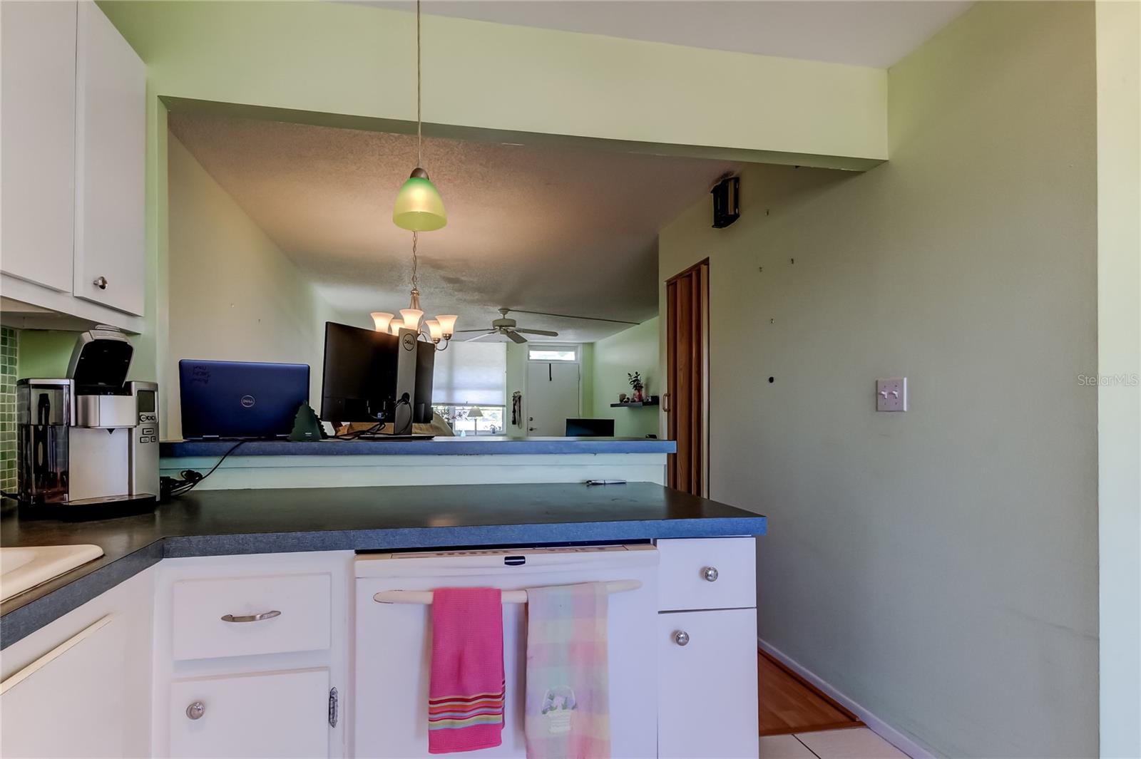 Image 14 of 36 For 4710 Bay Street Ne 204