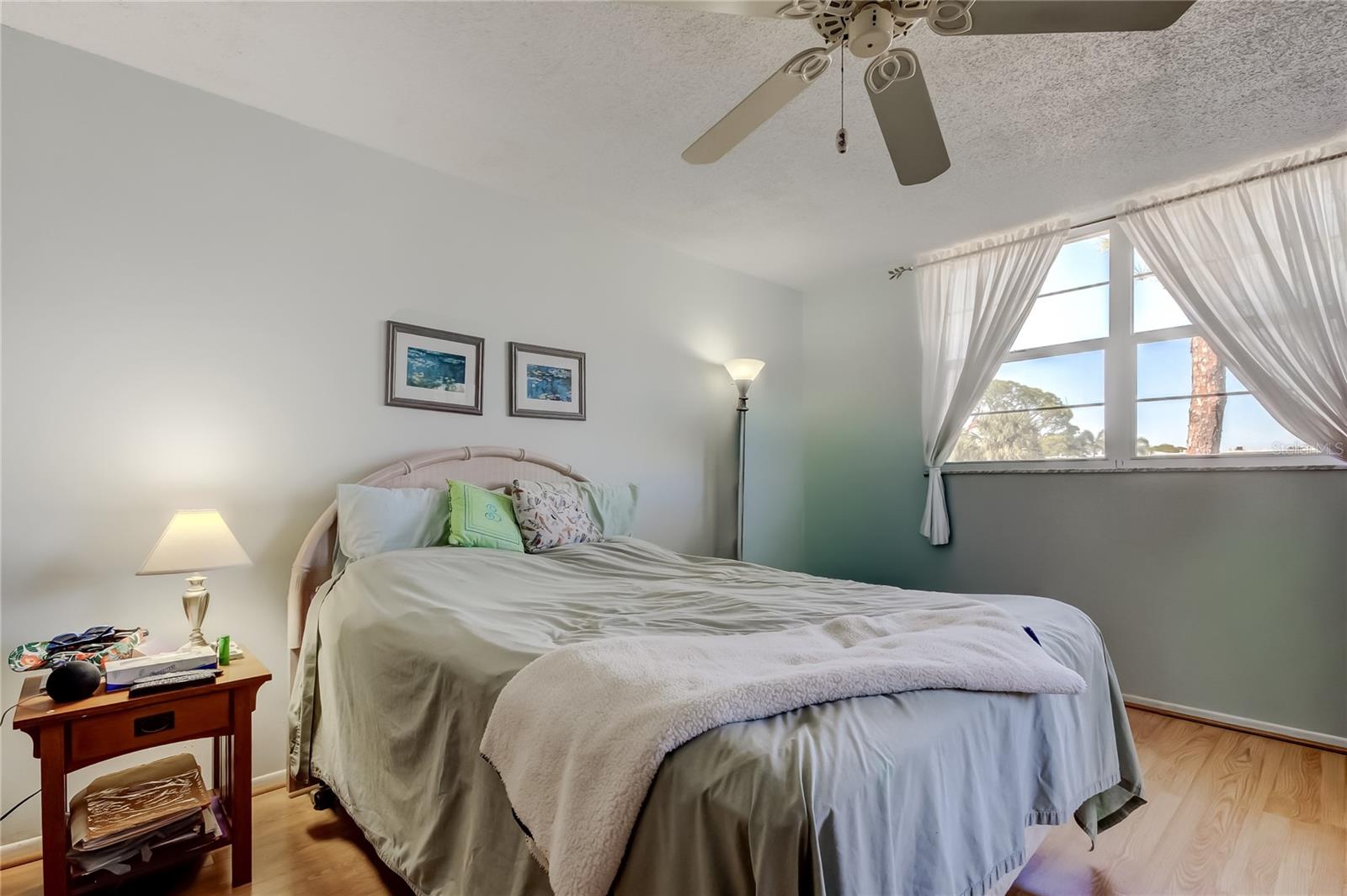 Image 22 of 36 For 4710 Bay Street Ne 204