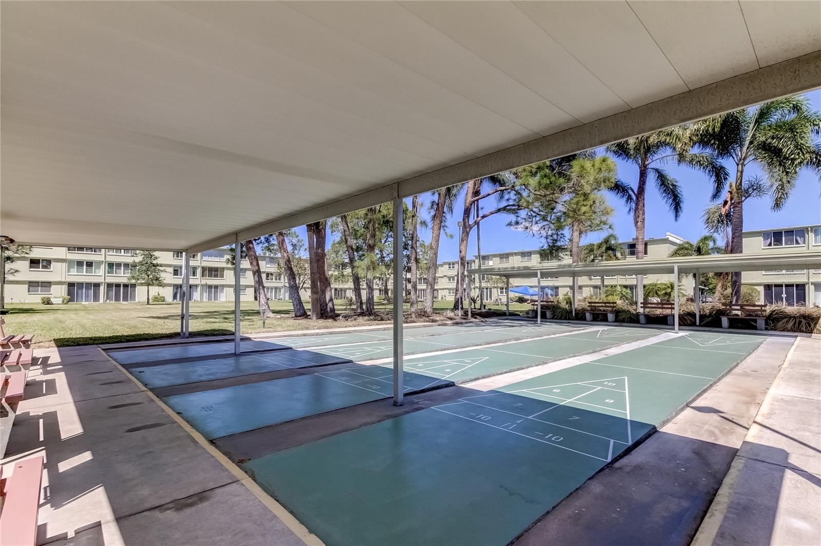 Image 30 of 36 For 4710 Bay Street Ne 204