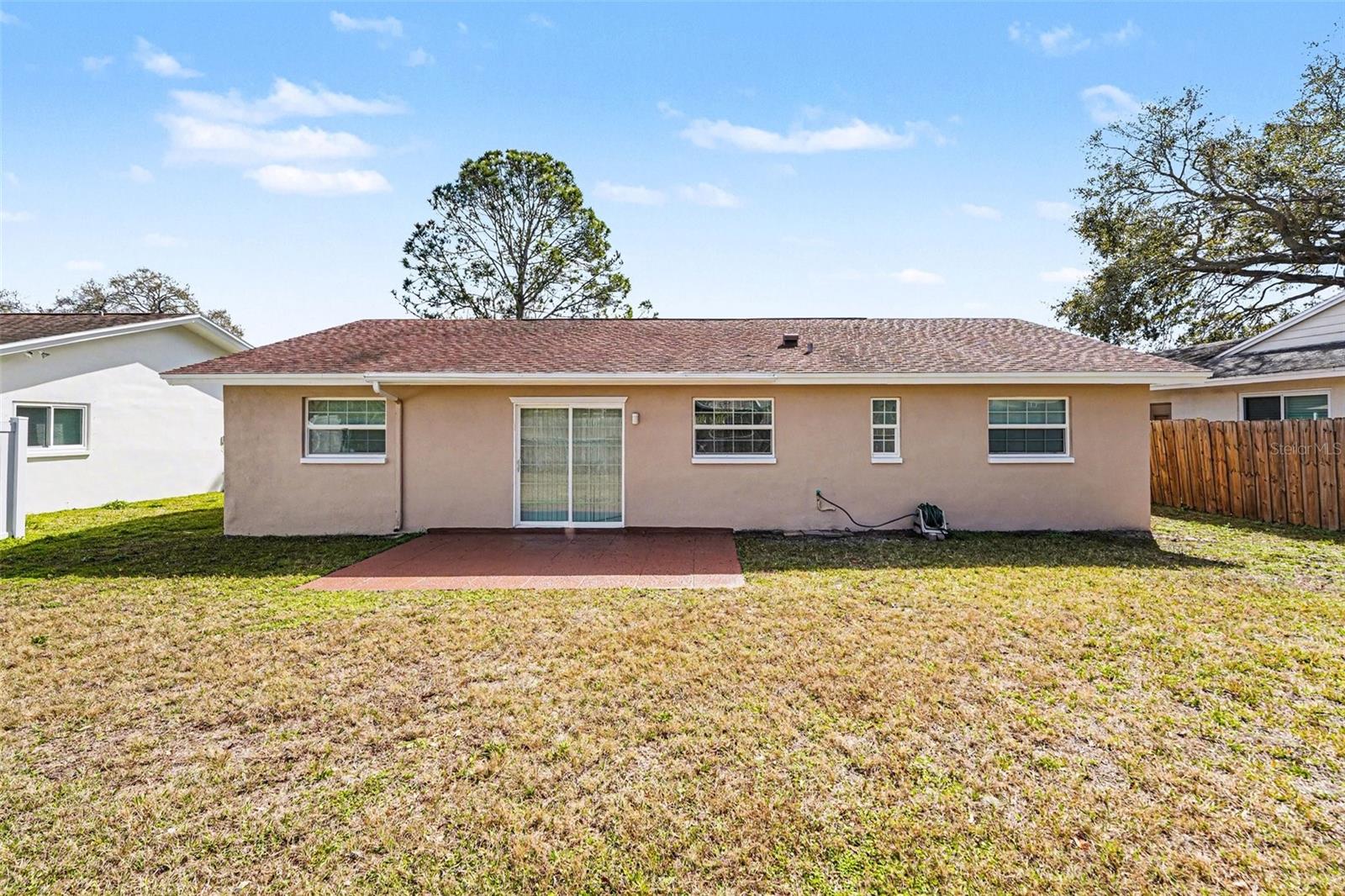 Image 15 of 15 For 1290 Amberlea Drive E