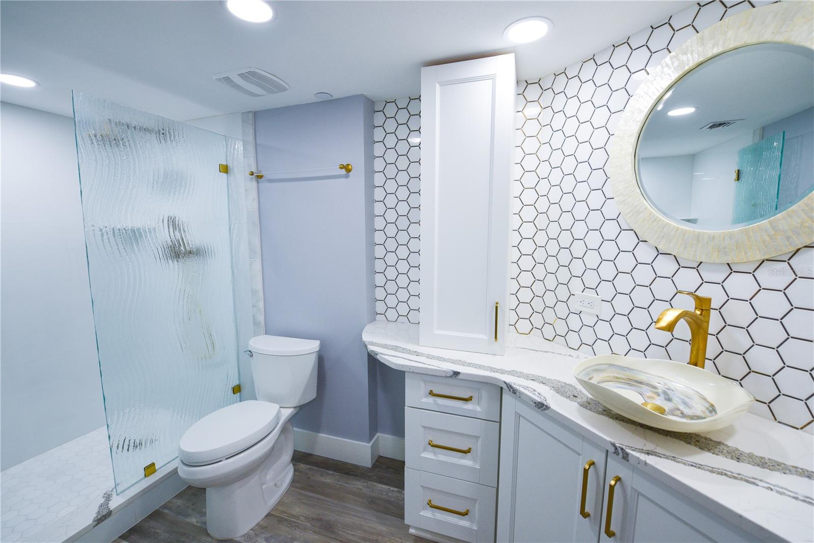 Listing photo id 2 for 1600 Gulf Boulevard 1112