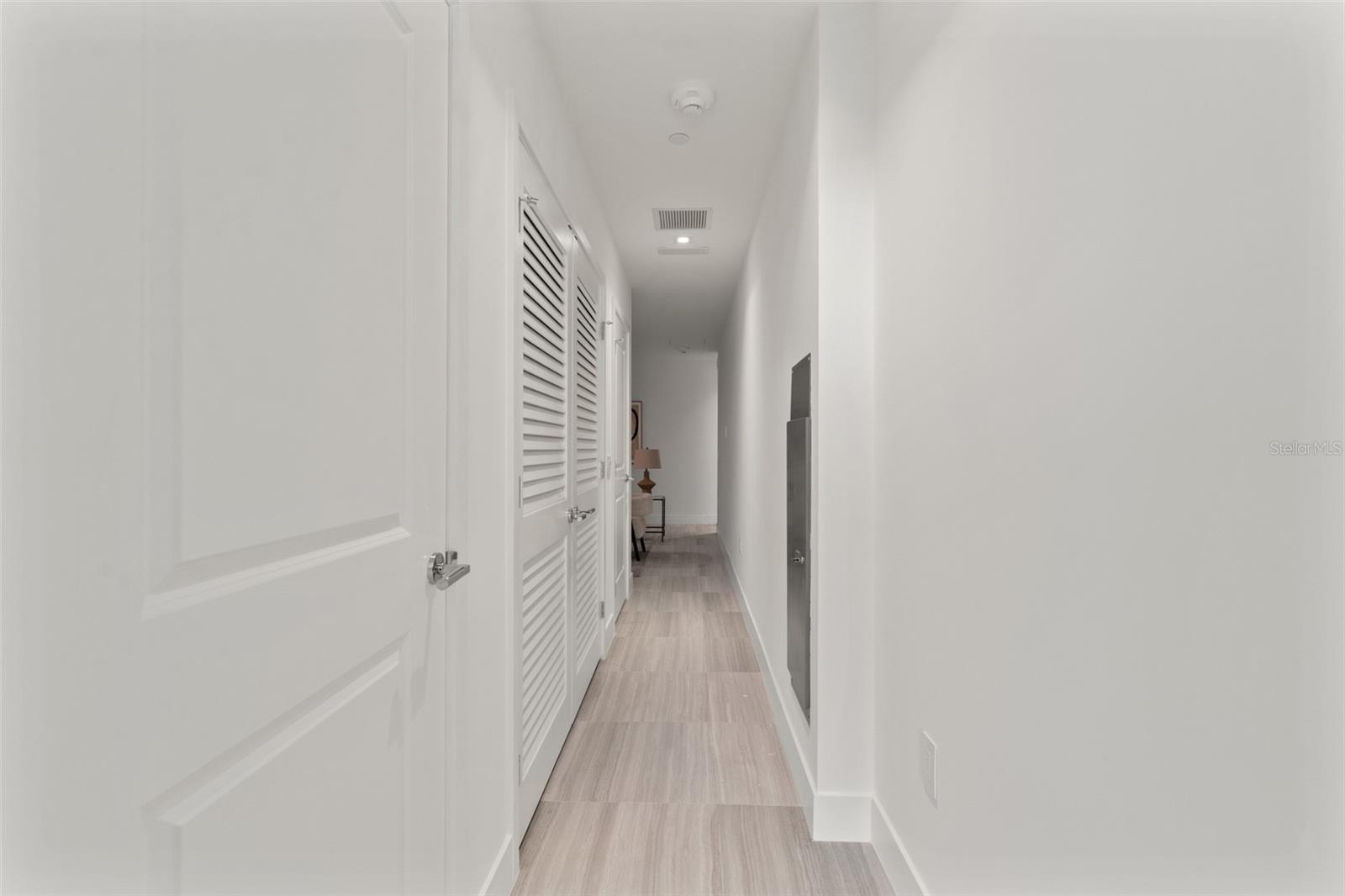 Image 31 of 95 For 3015 Ysabella Avenue 1803