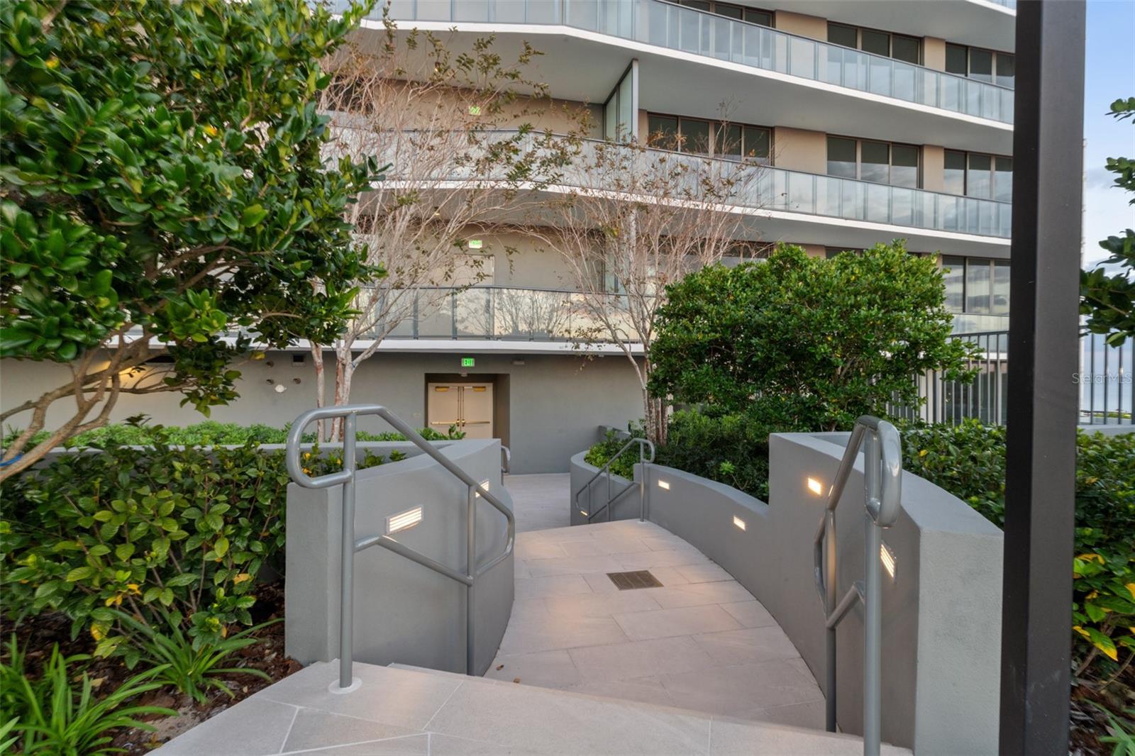 Image 69 of 95 For 3015 Ysabella Avenue 1803