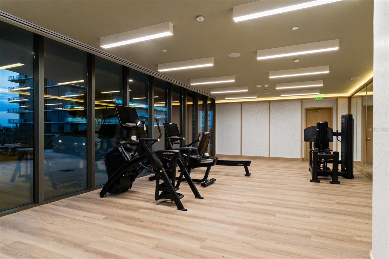 Image 70 of 95 For 3015 Ysabella Avenue 1803