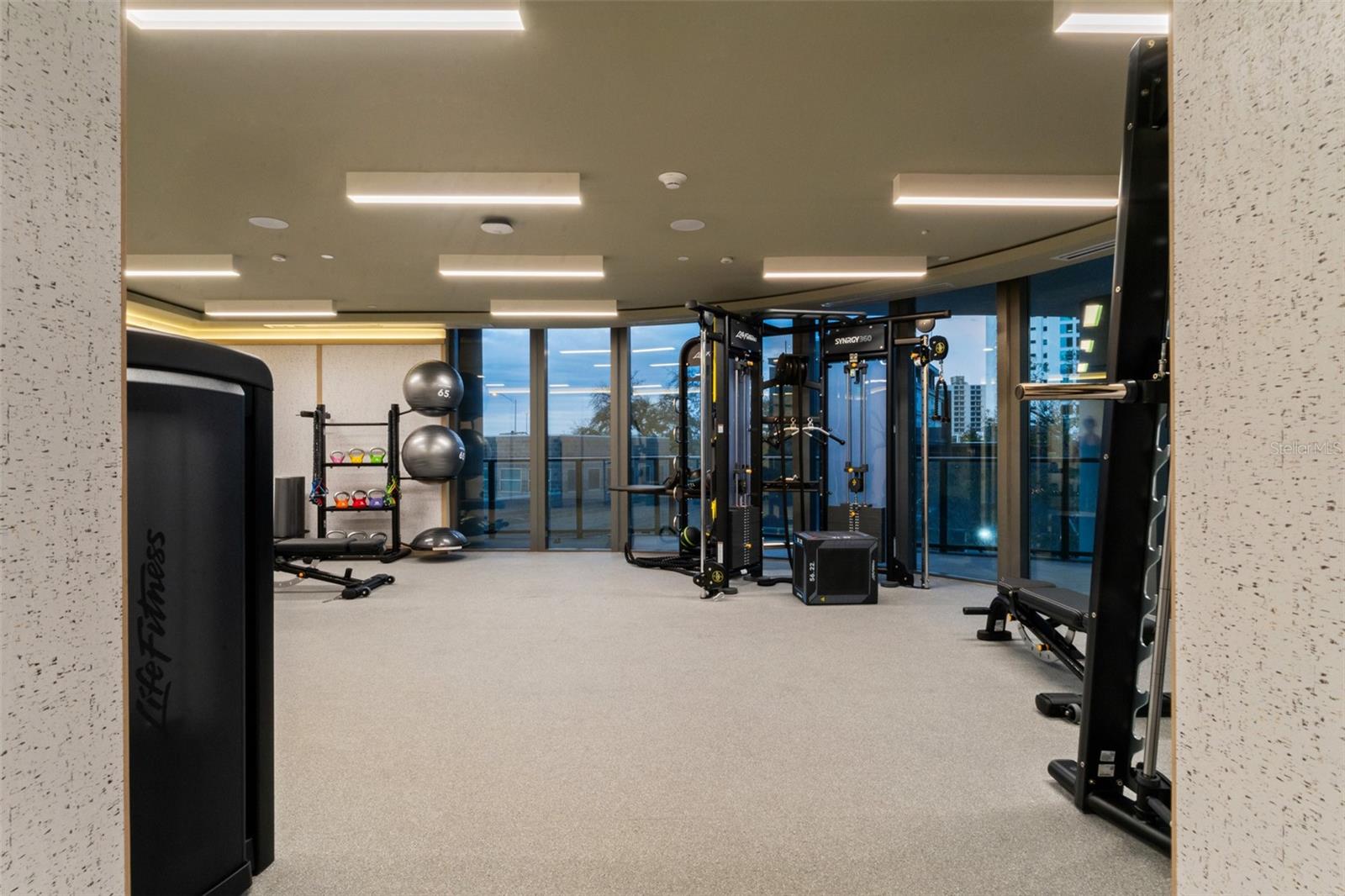 Image 71 of 95 For 3015 Ysabella Avenue 1803