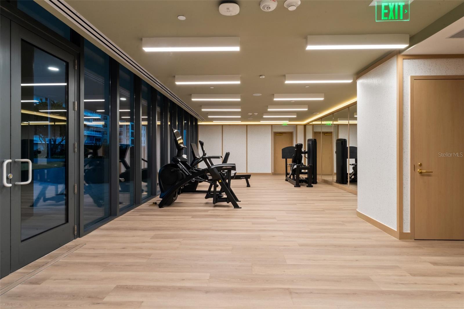 Image 72 of 95 For 3015 Ysabella Avenue 1803