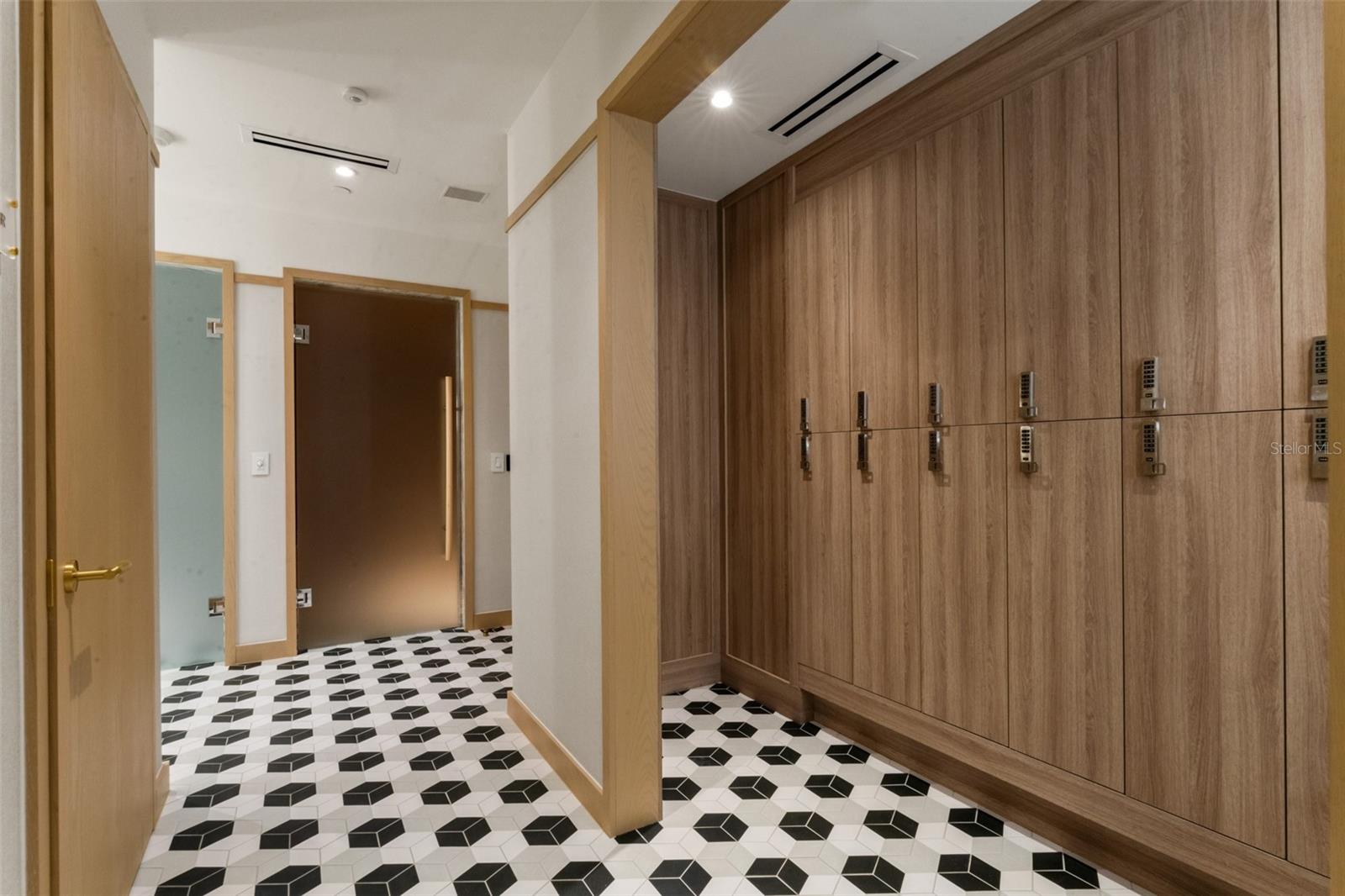 Image 73 of 95 For 3015 Ysabella Avenue 1803