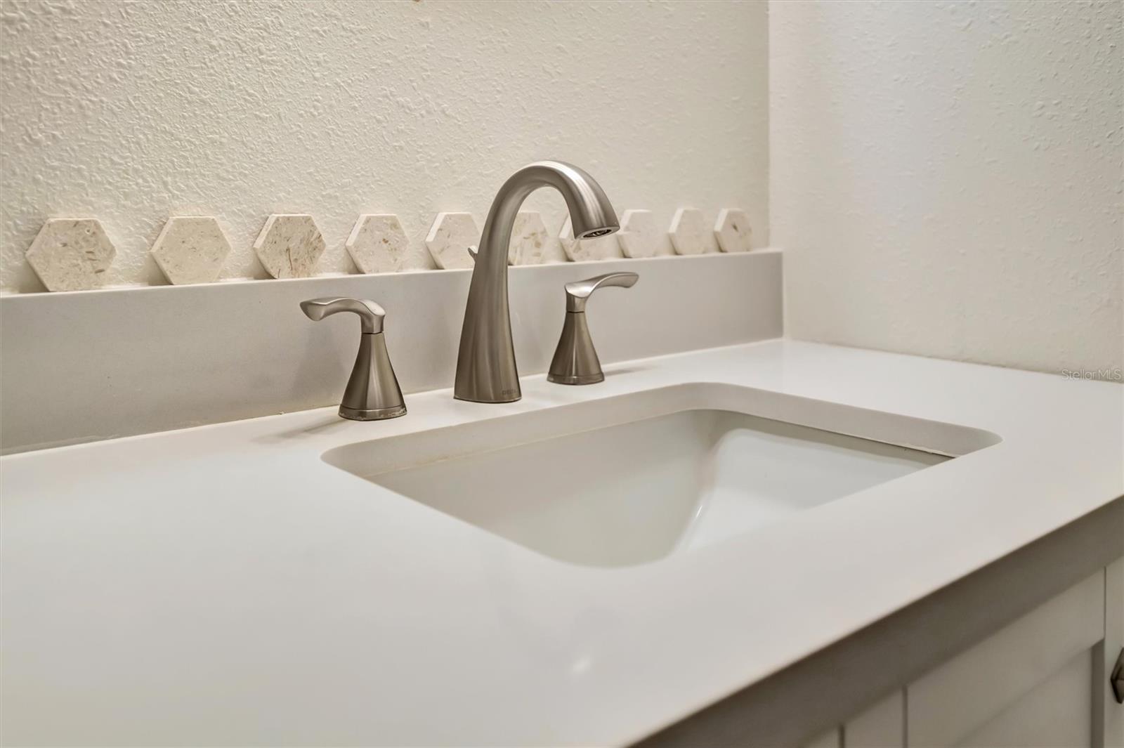 Image 13 of 35 For 650 Pinellas Point Drive S #205